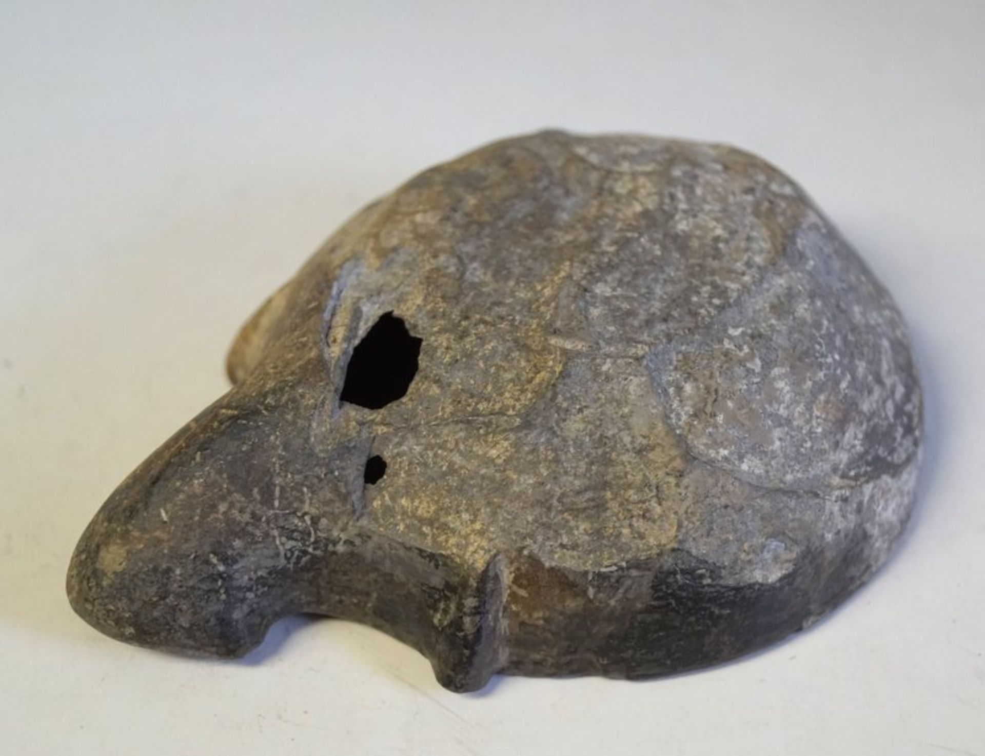 Öllämpchen grauer Ton glasiert - römisch, hohe Kaiserzeit,Beschädigung (Loch am Boden, - Image 4 of 4