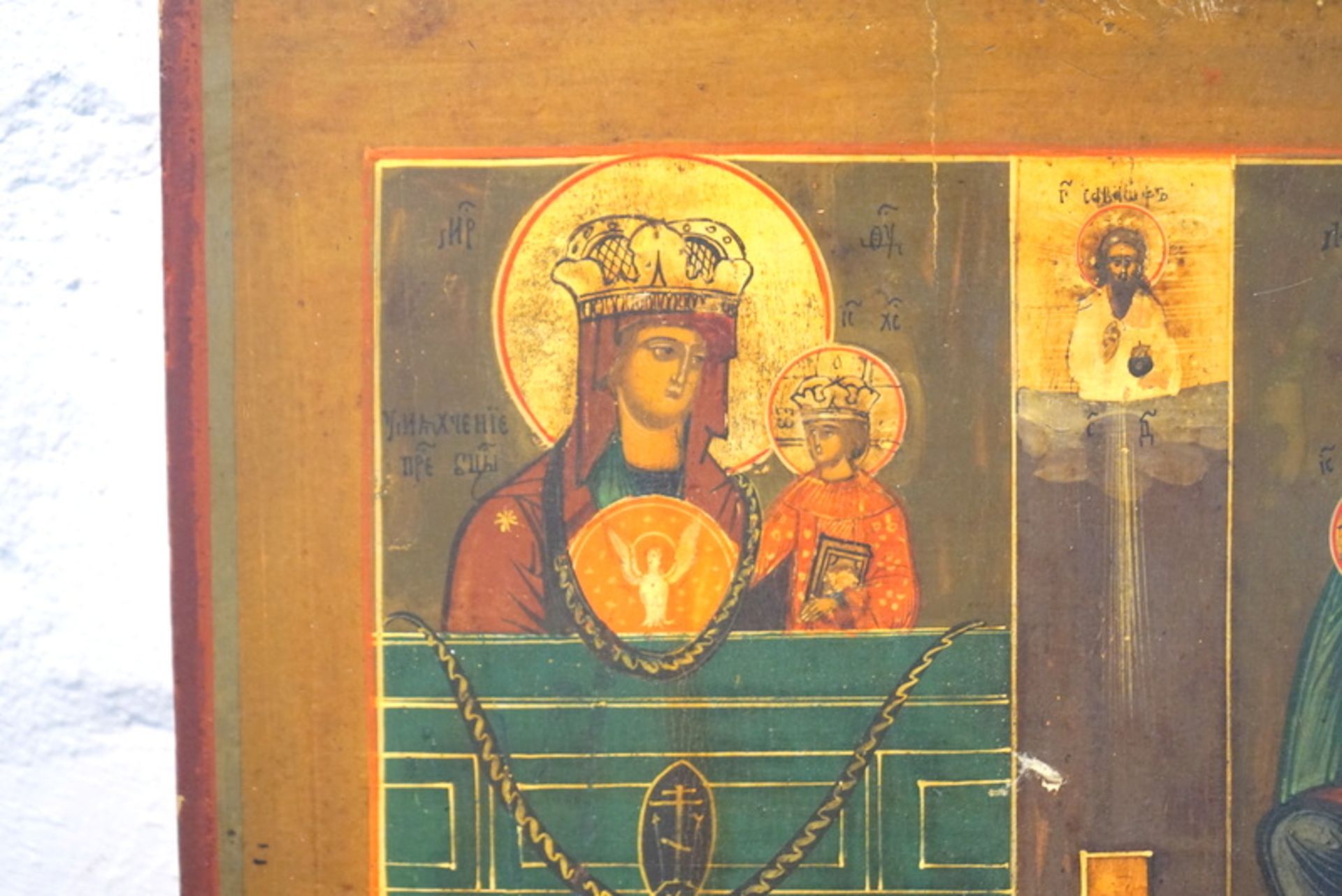 Vier-Felder-Ikone mit Darstellungen der Gottesmutter und Kreuzigung Christi, Russland, um 1800 - Image 2 of 3