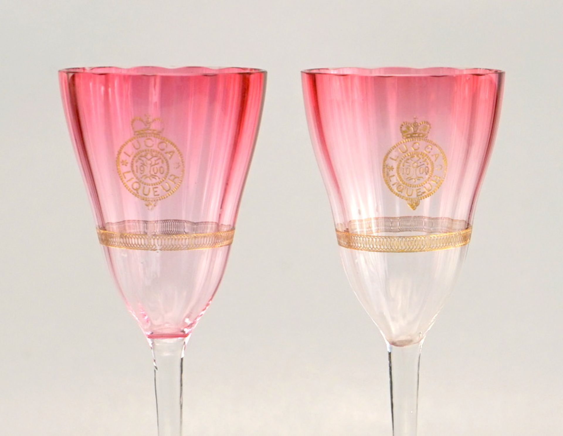 Zwei pinke Lucca Liqueur Gläser, Entw. Koloman Moser um 1900 - Image 2 of 2