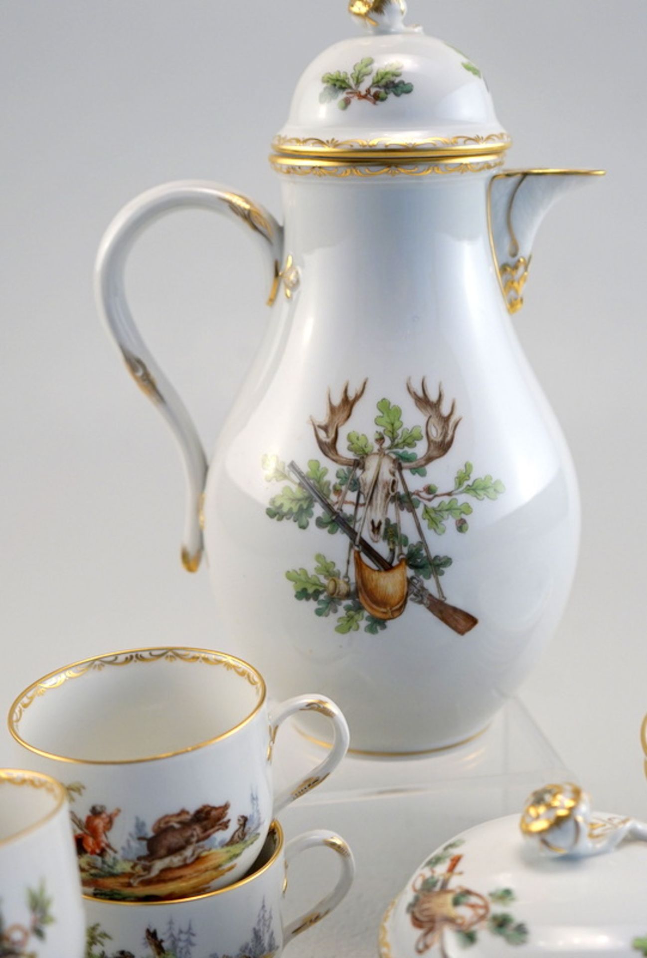 Staatlich Meissen: Mocca-Service, Form Glatt, mit Jagdmotiven nach Ridinger, Dekor Nr.166/278028 - Image 3 of 4