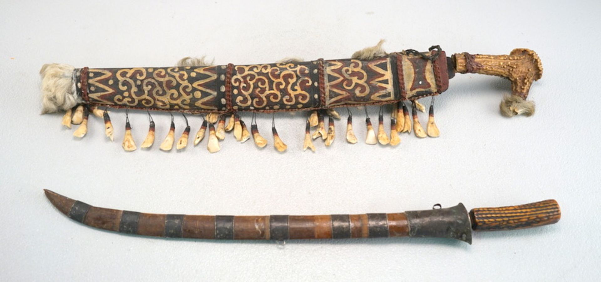 Zwei alte asiatische Schwerter - Mandau Para Ilang Borneo