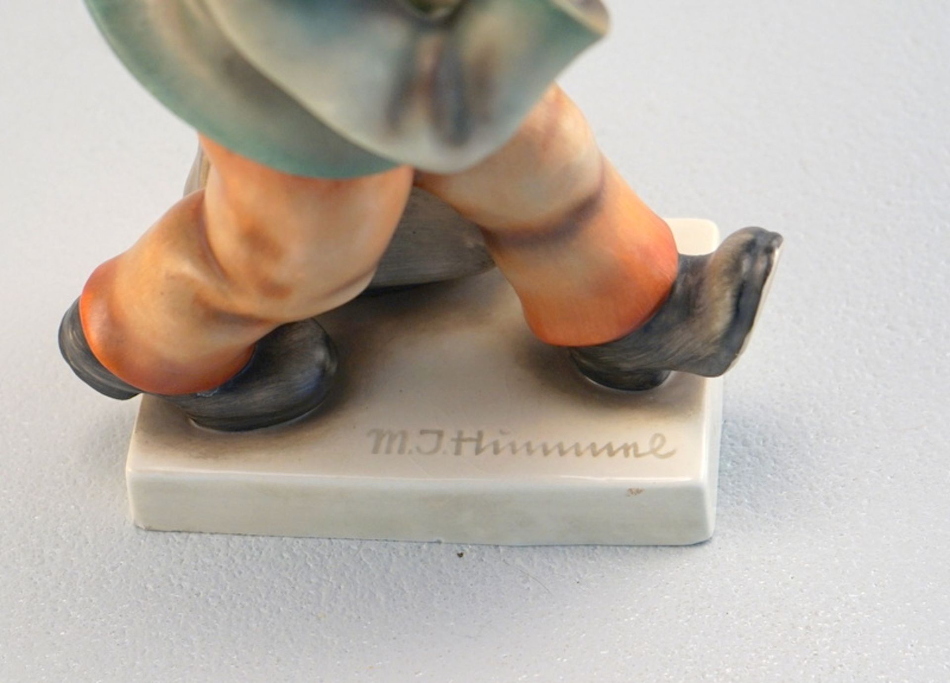 Goebel Porzellanfabrik: Große Hummel-Figur, Wanderbub, Mod. Nr.7/2 - Image 2 of 2