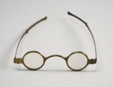 Eisenbrille des 18. Jhd. mit Silberbügeln im Etui