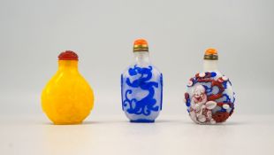 Drei alte Peking Glas Snuff Bottles (Gelb)