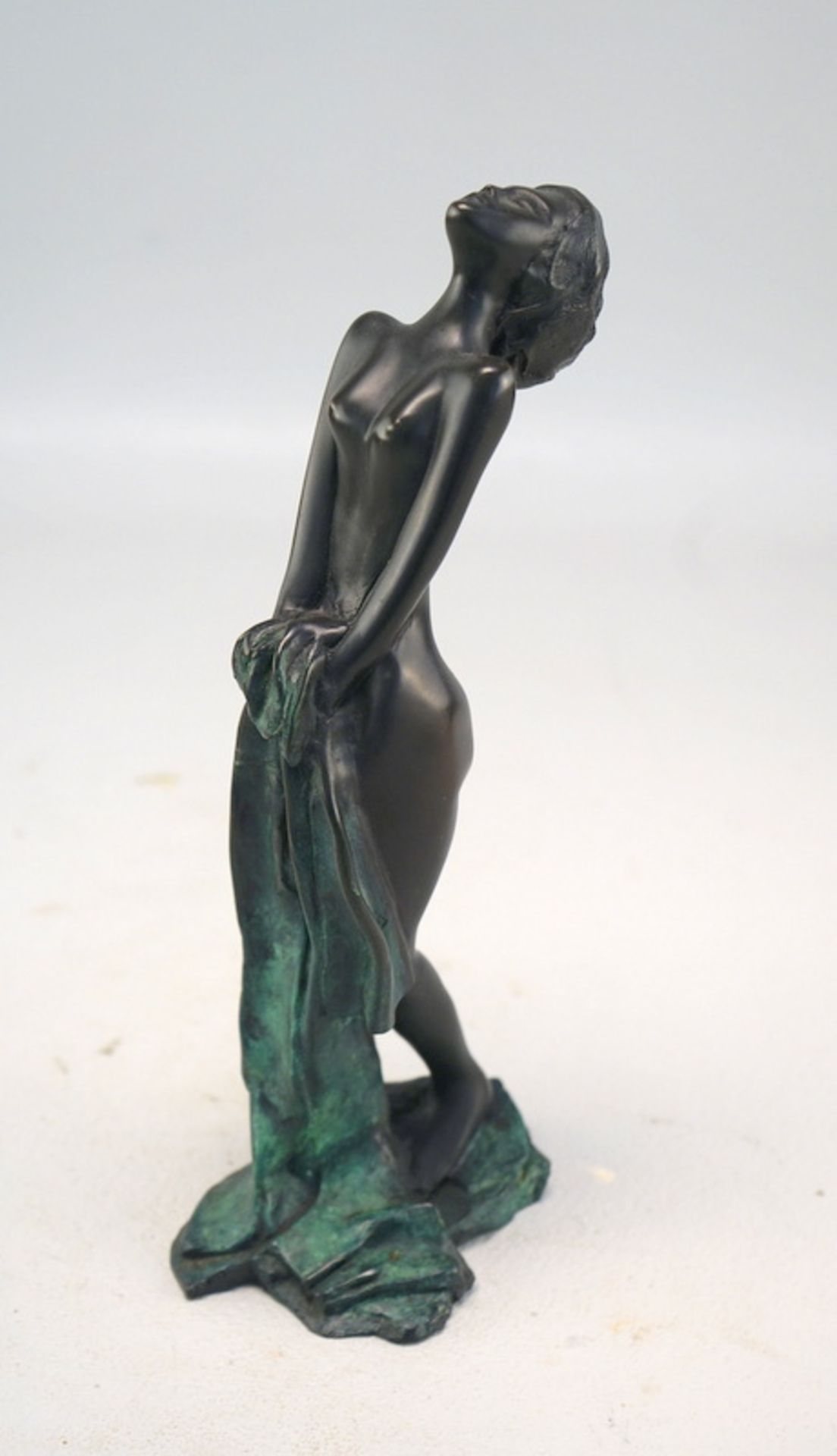 Mathonnat, Michel: "Nach dem Bade", Bronze, Auflage 10/200, Gießer Venturi Arte