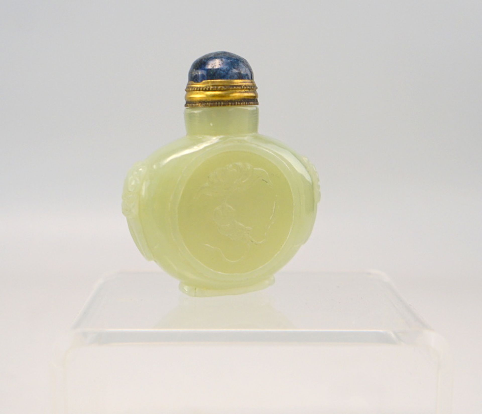 Snuff Bottle, Qing Dyn., Jade geschnitzt, 18./19. Jhd. - Image 2 of 4