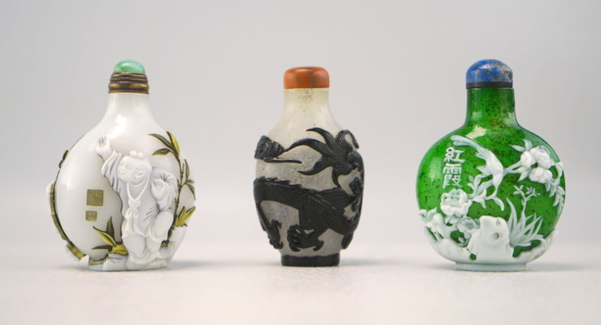 Drei alte Peking Glas Snuff Bottles, Signiert - Bild 2 aus 2