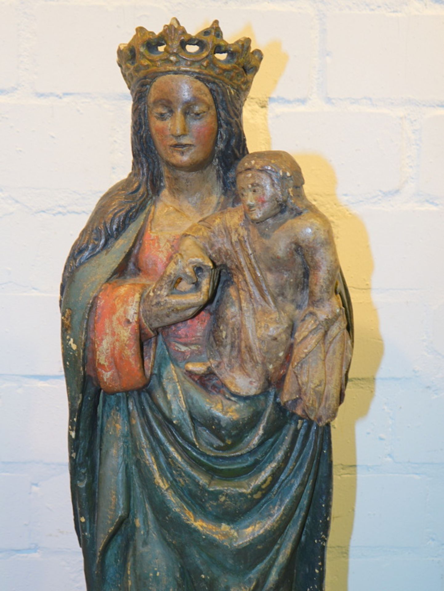 Mutter Gottes mit Kind, große Stuccoarbeit des 17./18. Jhd. - Bild 3 aus 4