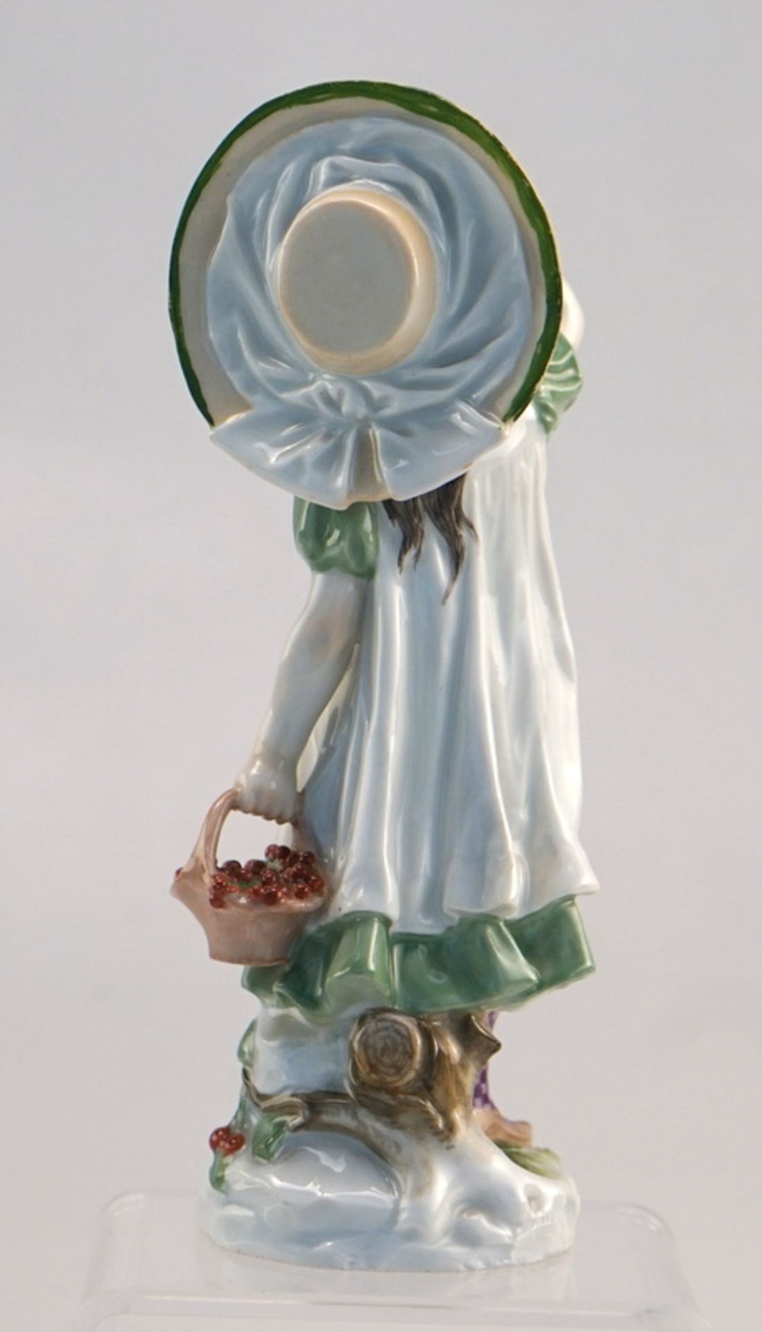 Königl. Meissen: Mädchen mit Kirschen, Entw. Paul Helmig (1907) - Bild 4 aus 5