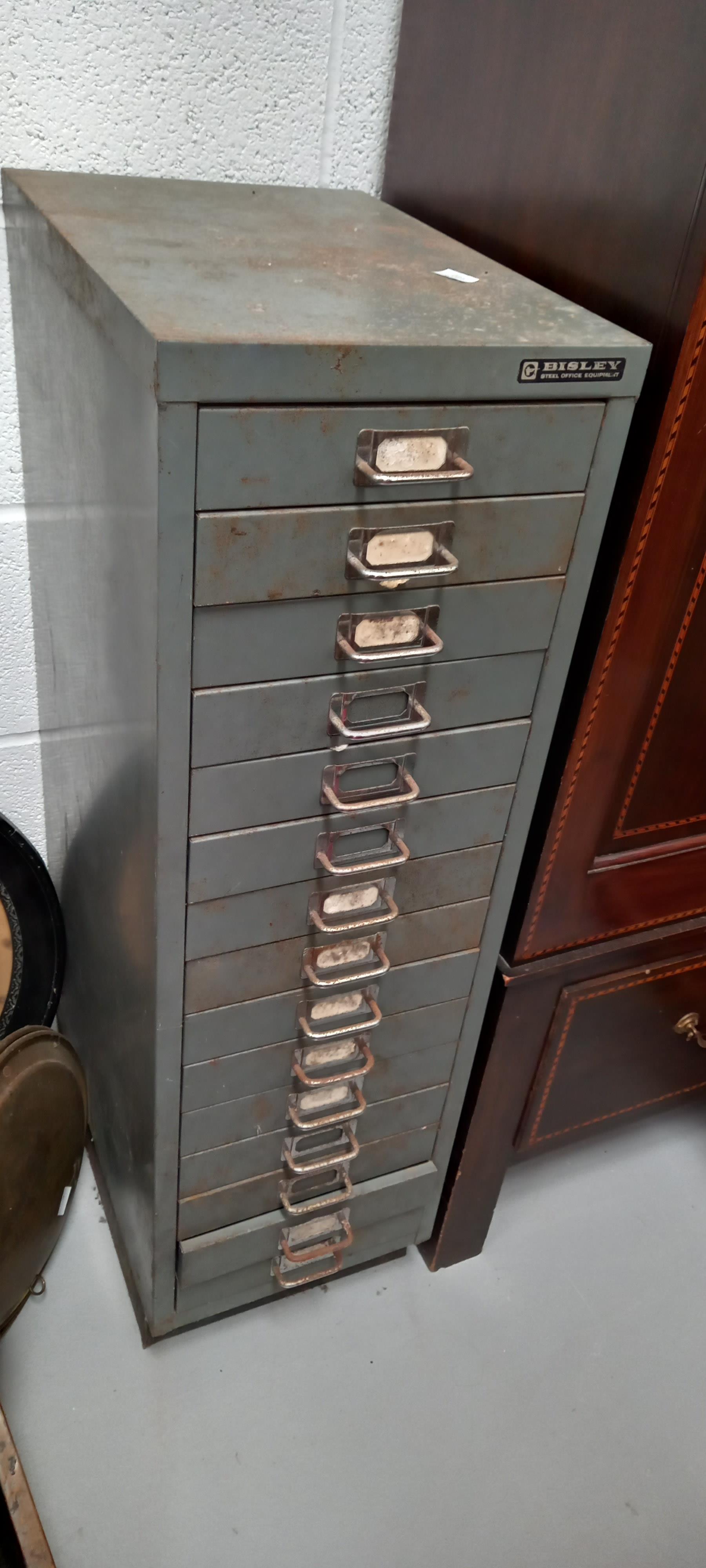 A Bisley metal cabinet full of fossils, shells and other archaeological finds. - Image 4 of 11