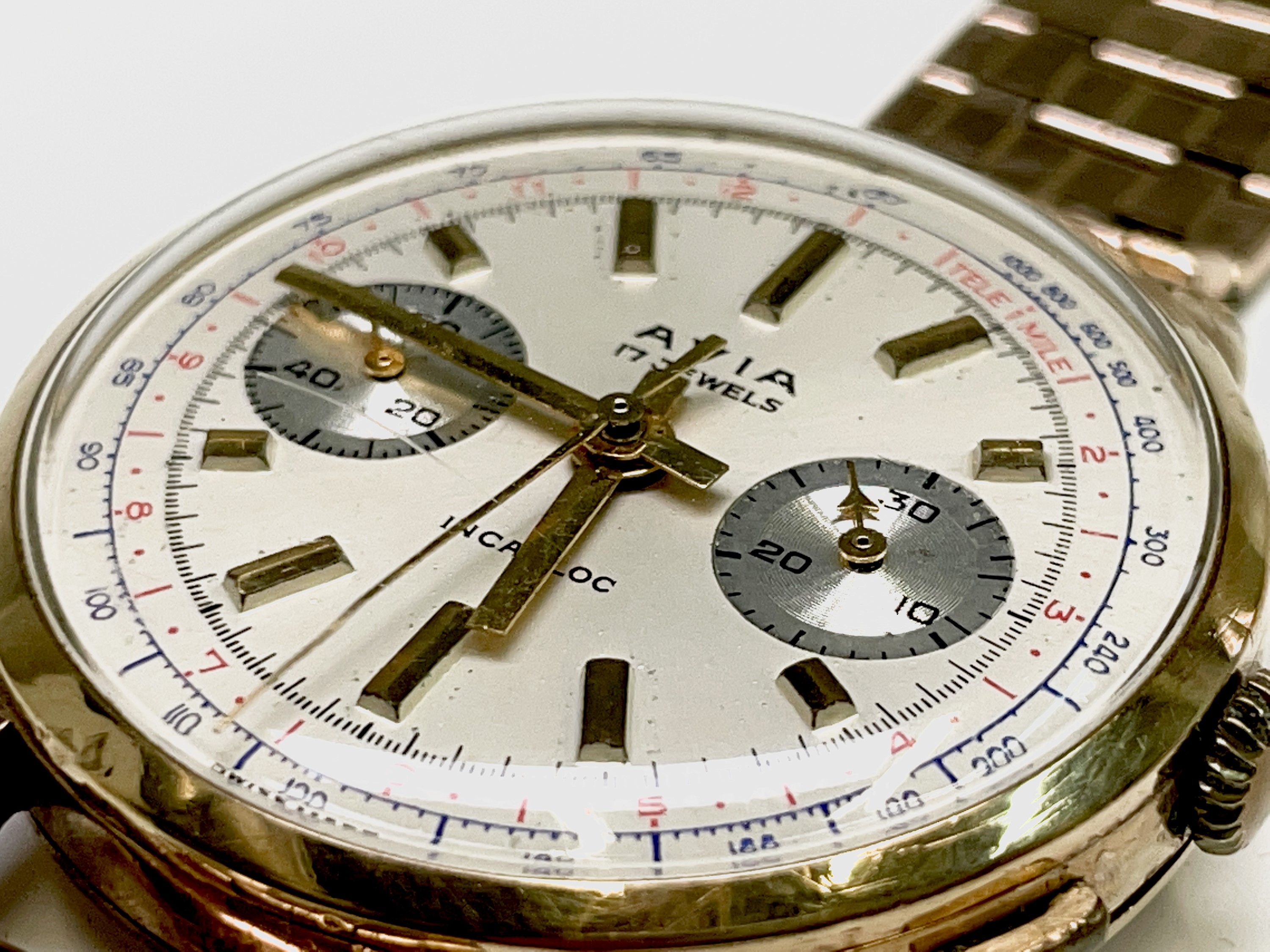 An Avia 9ct gold cased chronograph wristwatch 36mm diameter 52.8gm including gilt bracelet. - Image 2 of 9