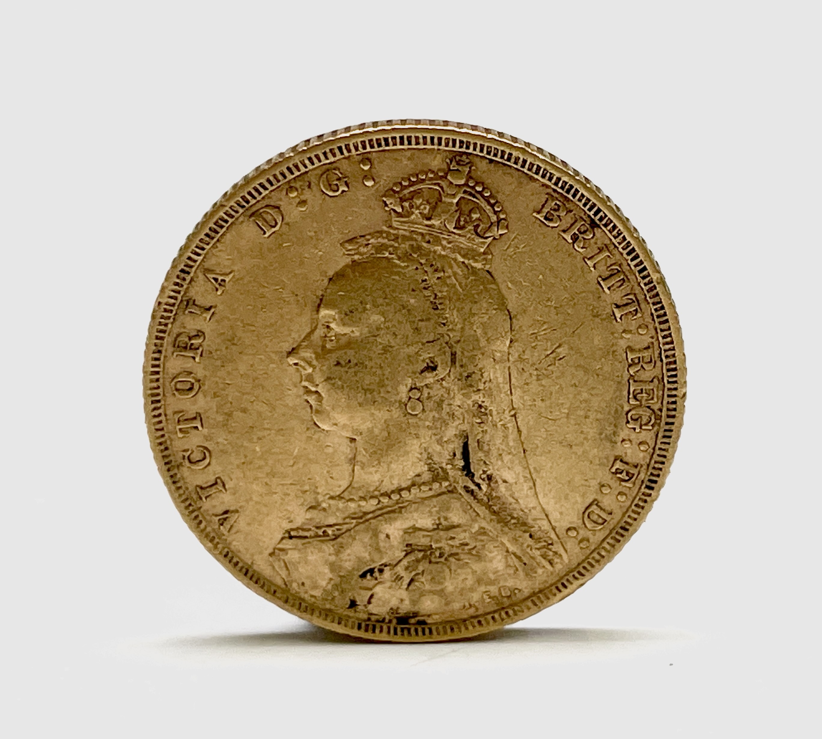 A full sovereign 1889 UK Postage: £15.04 - Image 3 of 5