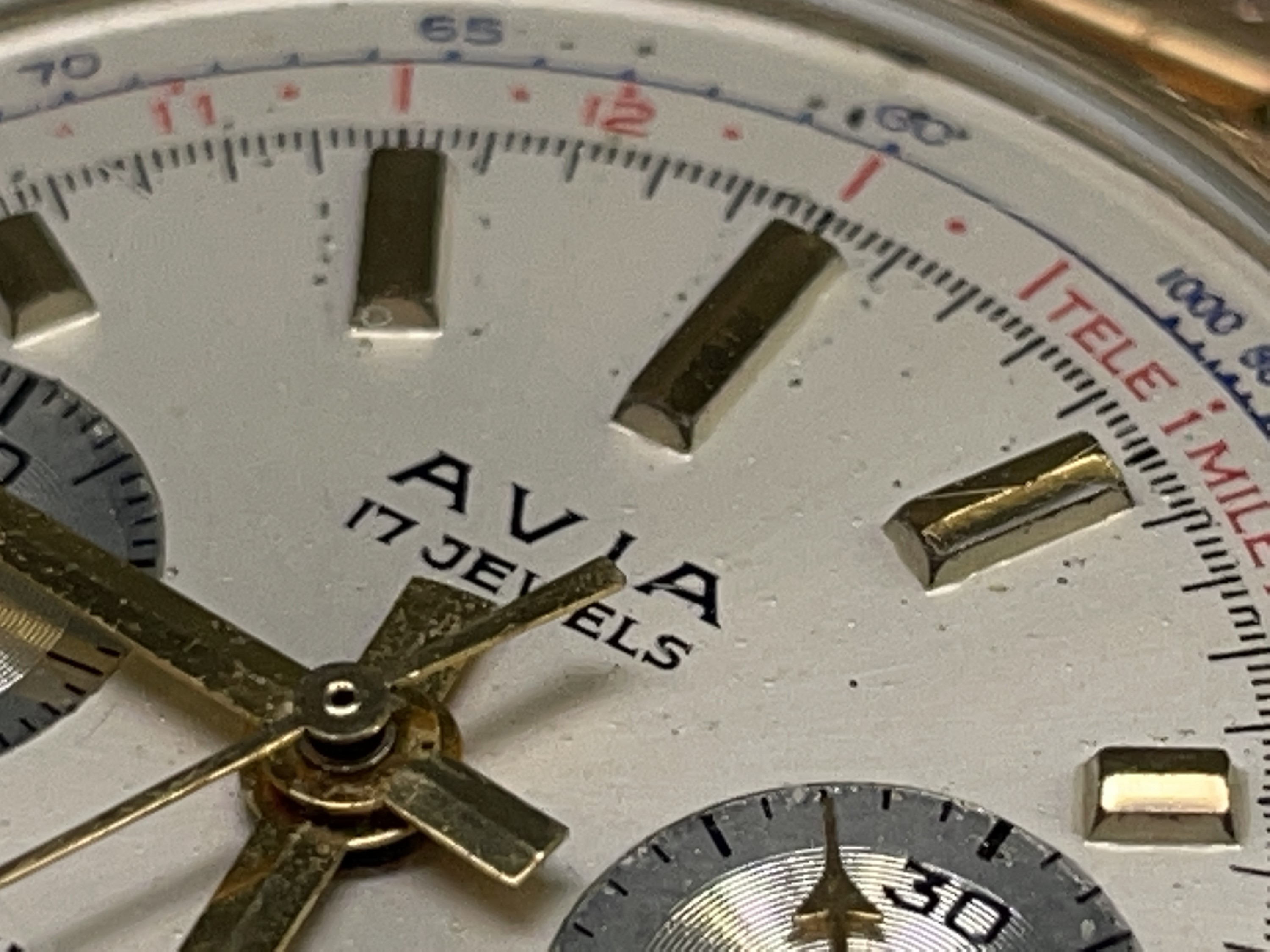 An Avia 9ct gold cased chronograph wristwatch 36mm diameter 52.8gm including gilt bracelet. - Image 6 of 9