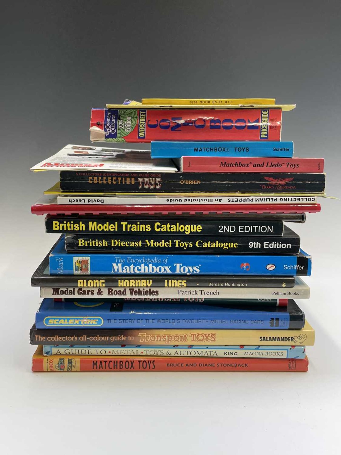 Toy Reference Books. Including - Collecting Pelham Puppets, Scalextric, Matchbox Toys, Along - Image 6 of 8