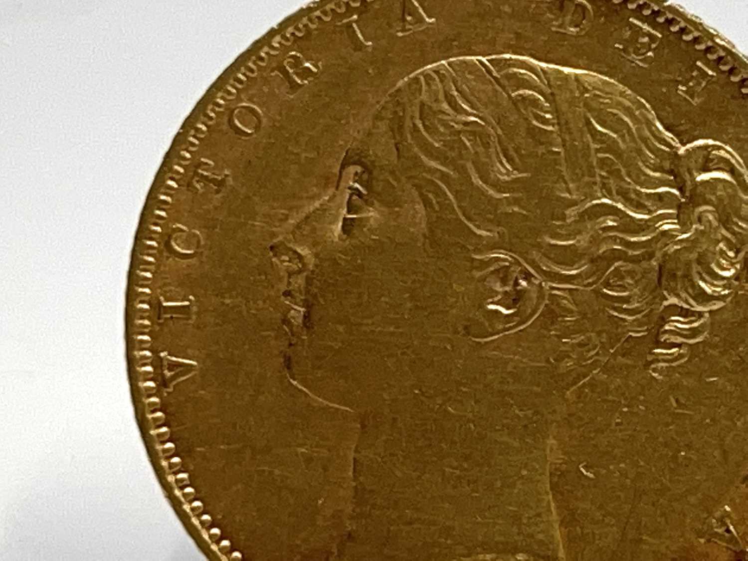 Great Britain Gold Sovereign 1847 Queen Victoria Shield Back Condition: please request a condition - Image 3 of 8