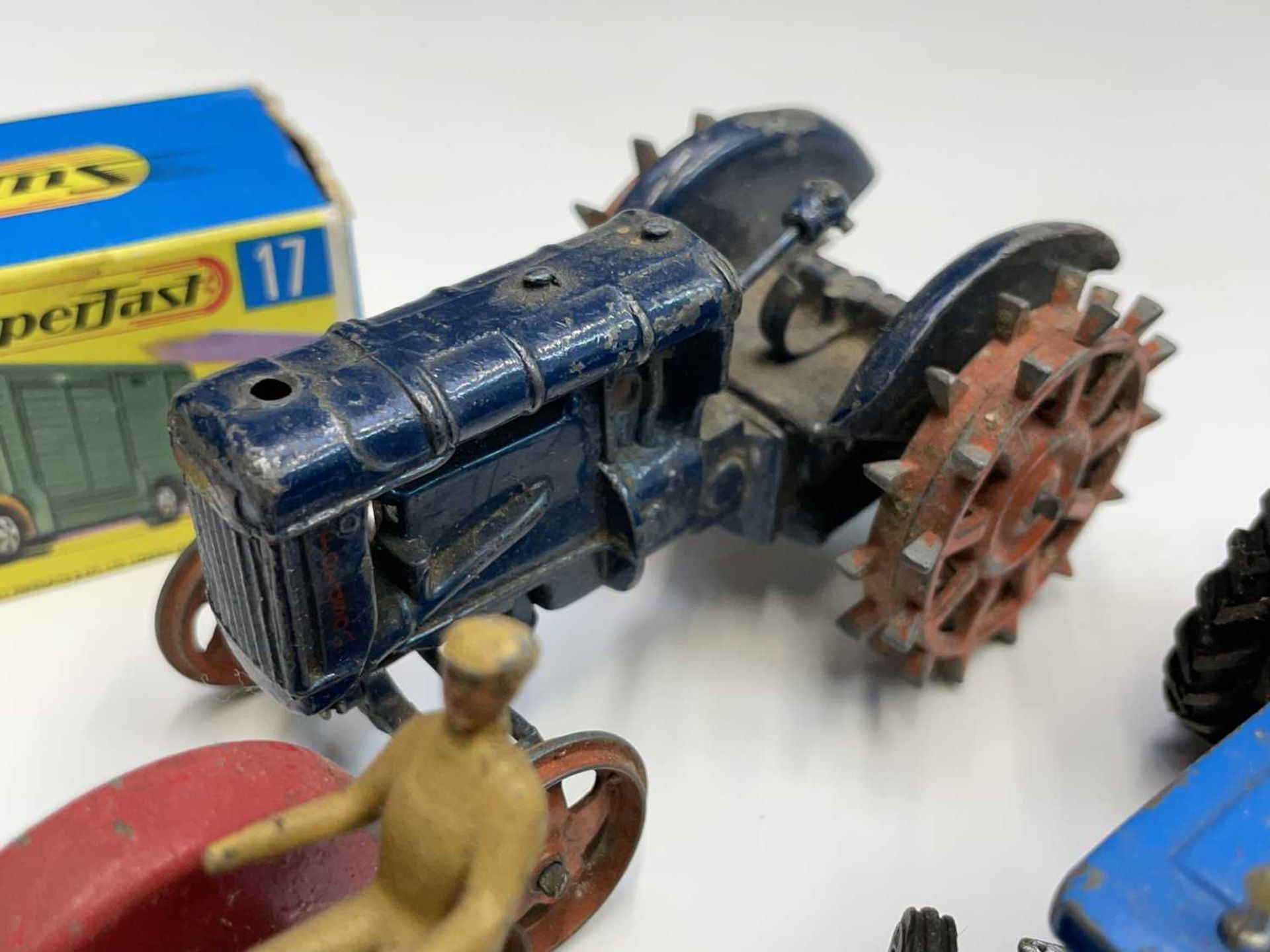 Tractors. Quantity of diecast tractors in mixed condition by Britains, Dinky, Corgi, Lesney, etc. 13 - Image 3 of 12