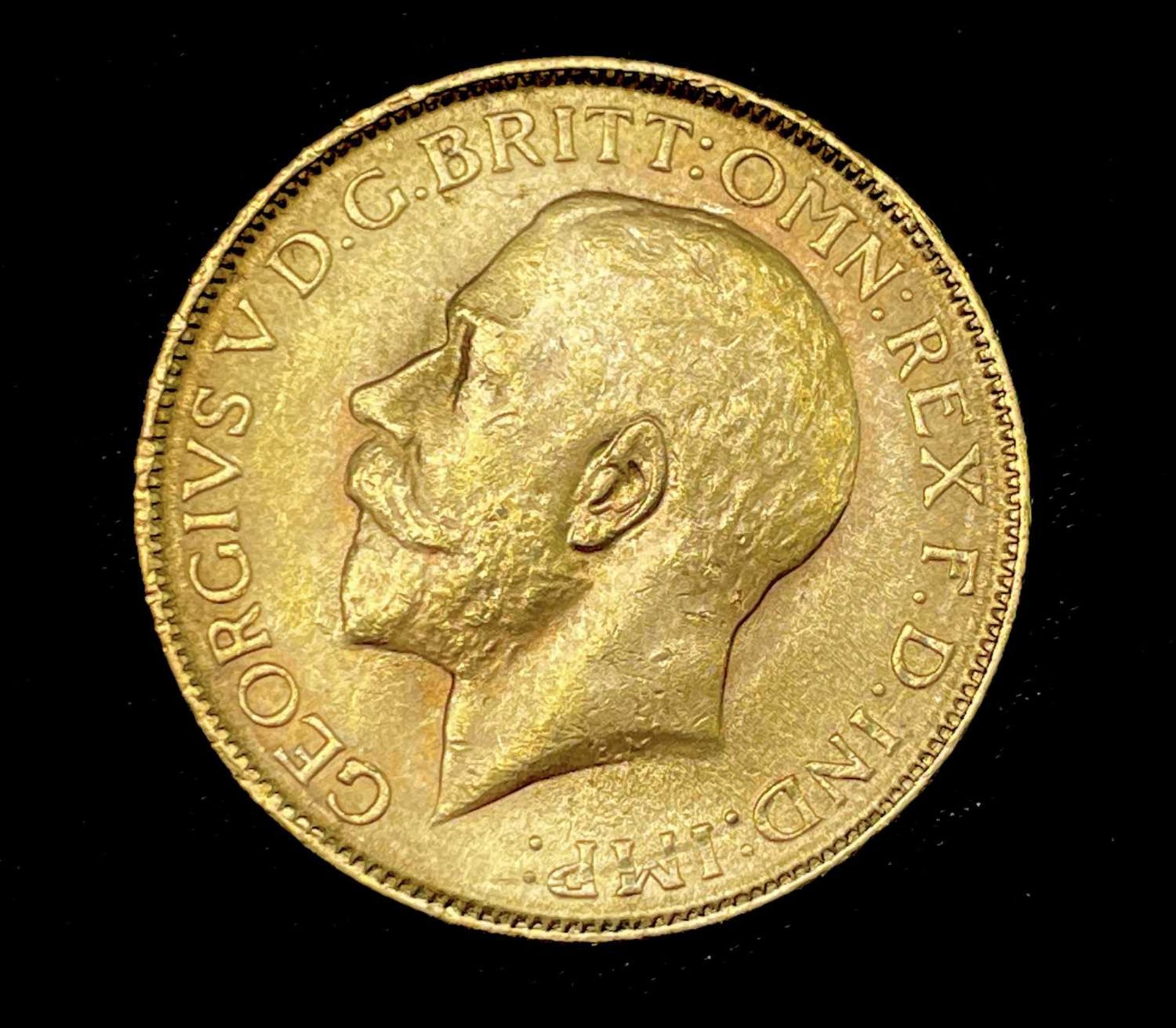 Great Britain Gold Sovereign 1918 (mark to left of date) George V. I (Bombay Mint mark) Condition: - Image 2 of 2