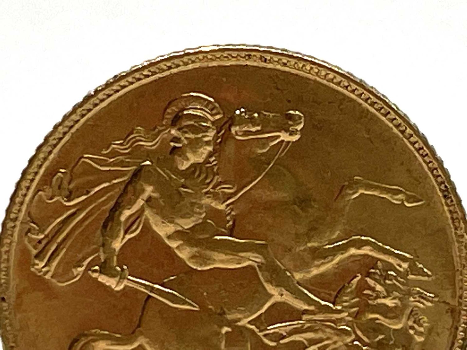 Great Britain Gold Half Sovereign 1915 King George V A.UNC Condition: please request a condition - Image 5 of 5