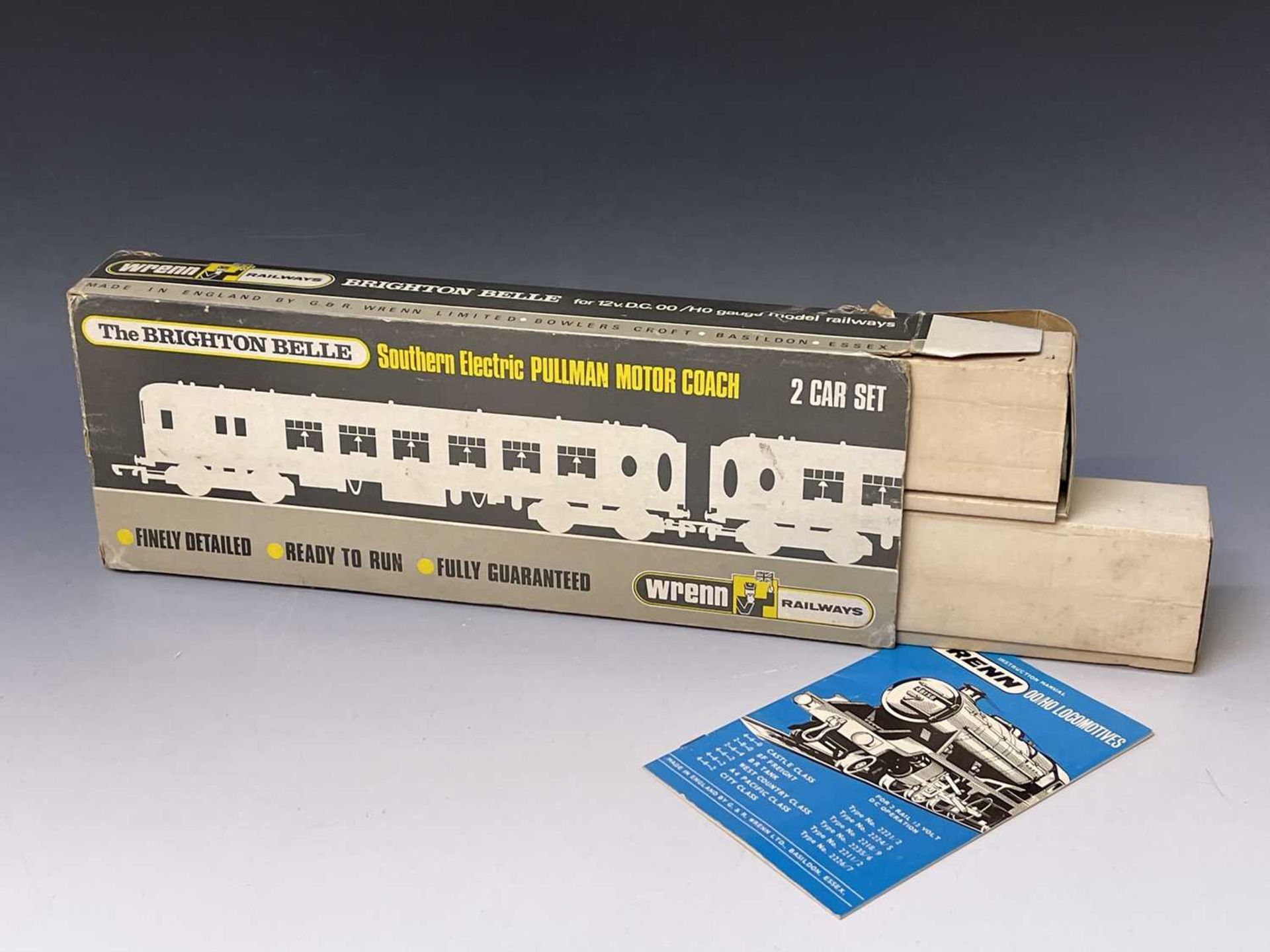 Wrenn 00 Gauge Model Railways. Comprising Final livery (BR blue and grey) 2 car Southern Electric " - Image 3 of 4