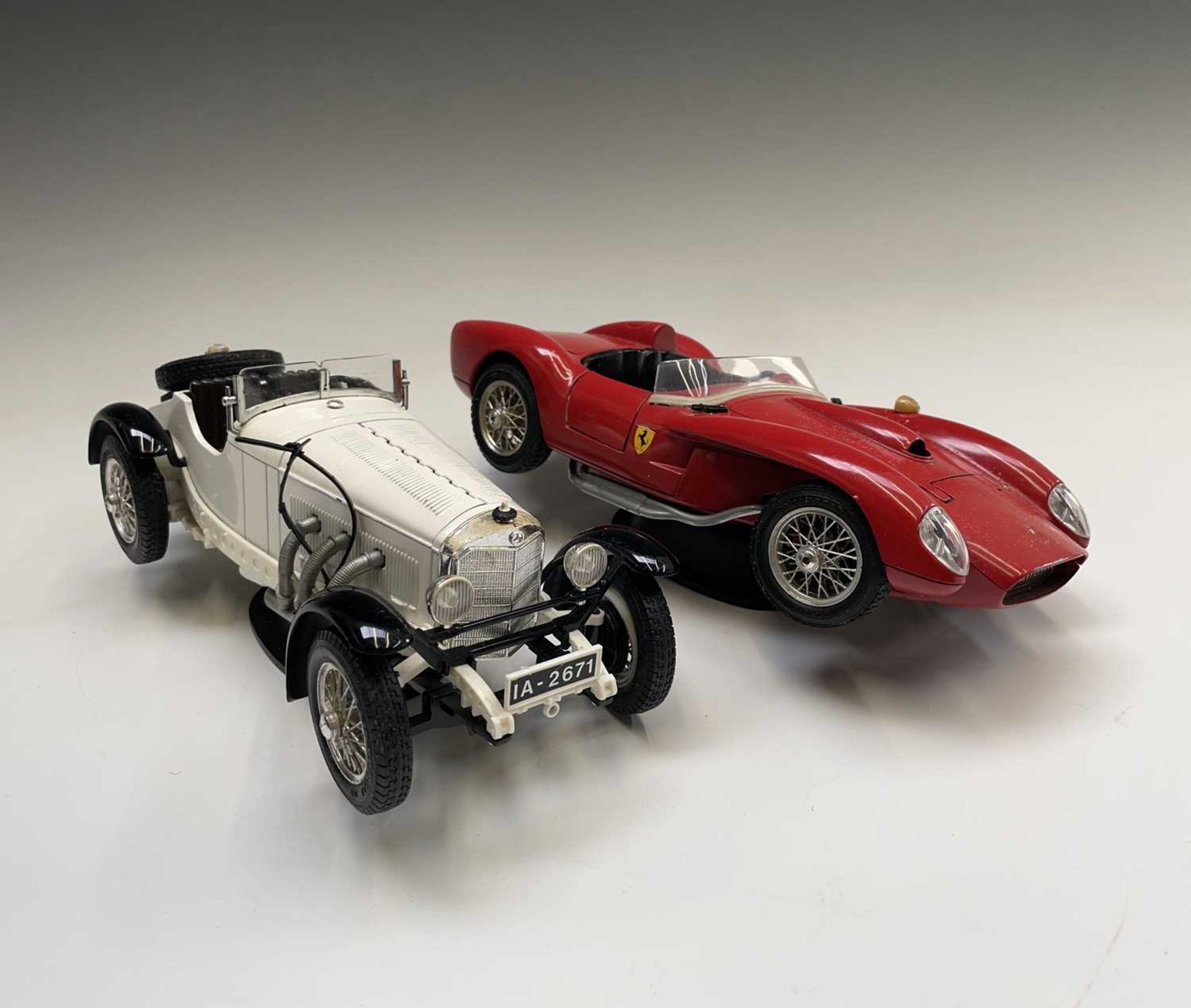 Burago 1/18 Scale Die Cast Cars (x4) etc. Comprising: Jaguar SS100, Ferrari Testarossa, Mercedes - Image 7 of 8