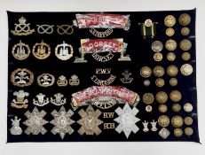 38th - 42nd Foot Regiments. A display card containing cap badges, collar dogs, shoulder titles and