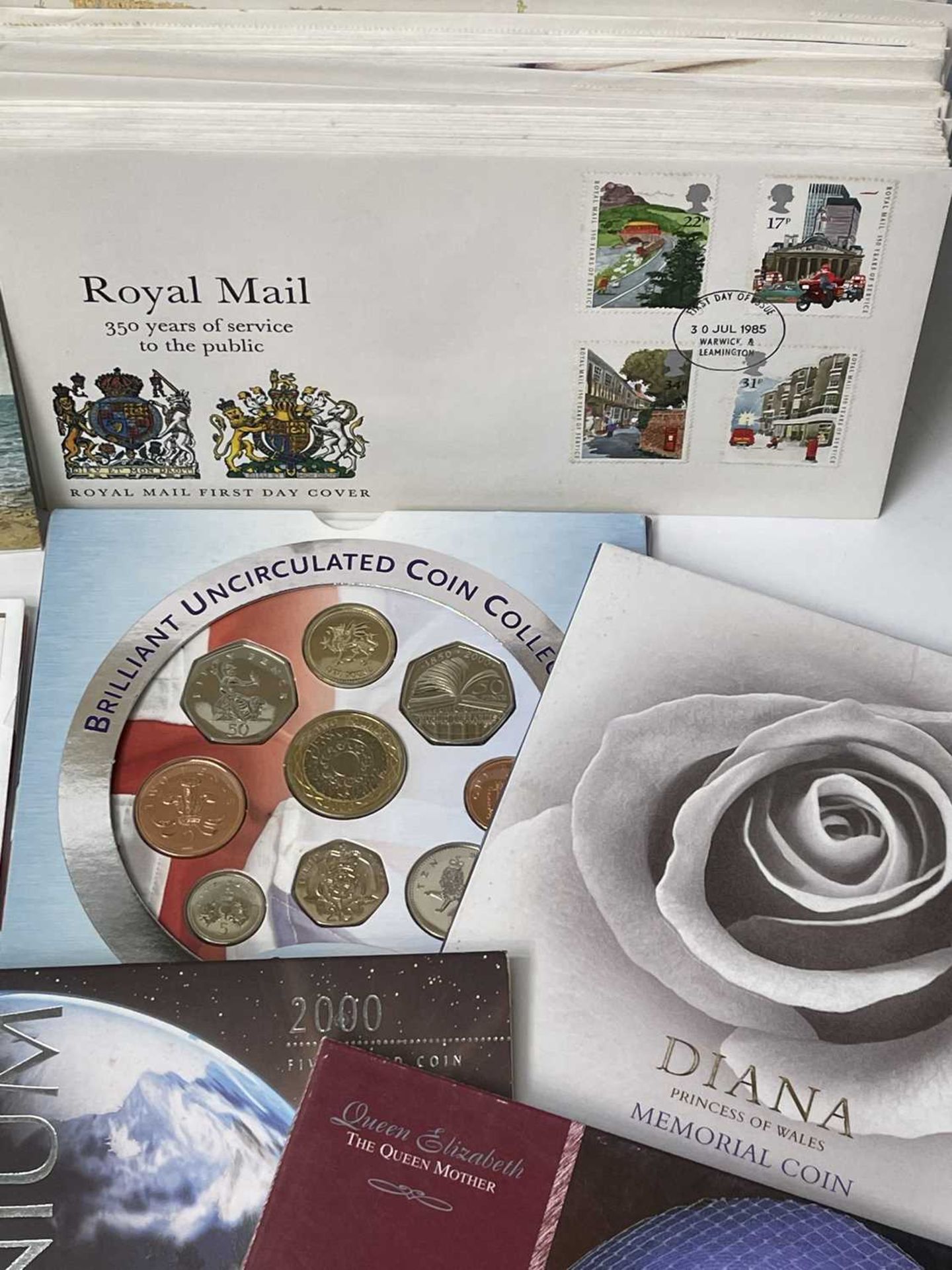 Great Britain Decimal Coins and First Day Stamp Covers. Lot comprises 1999 Diana, 2000 Queen Mother, - Image 8 of 8