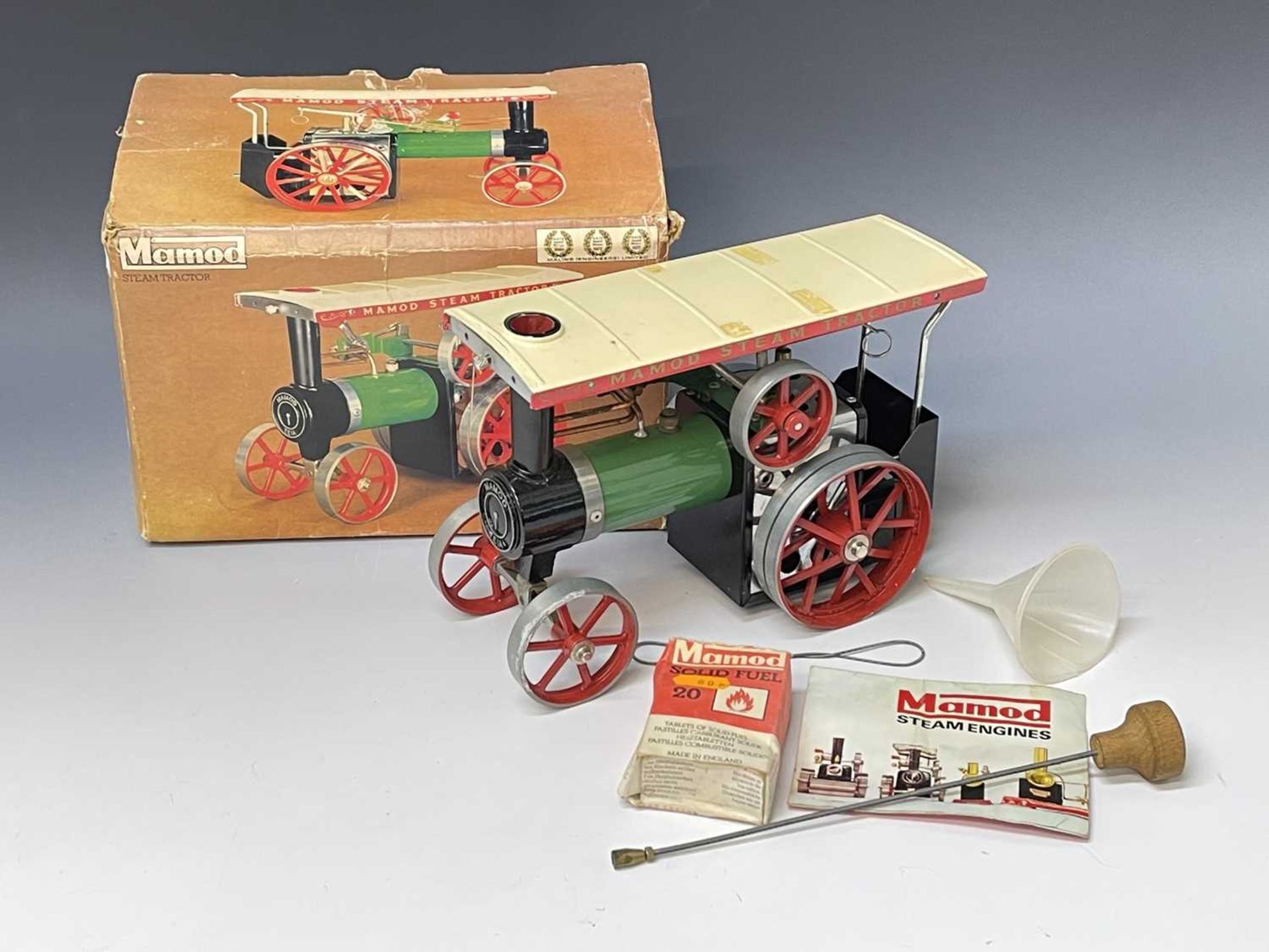 Mamod Steam Tractor. Complete in box of issue a few cellotape marks to roof - will probably clean - Image 4 of 4