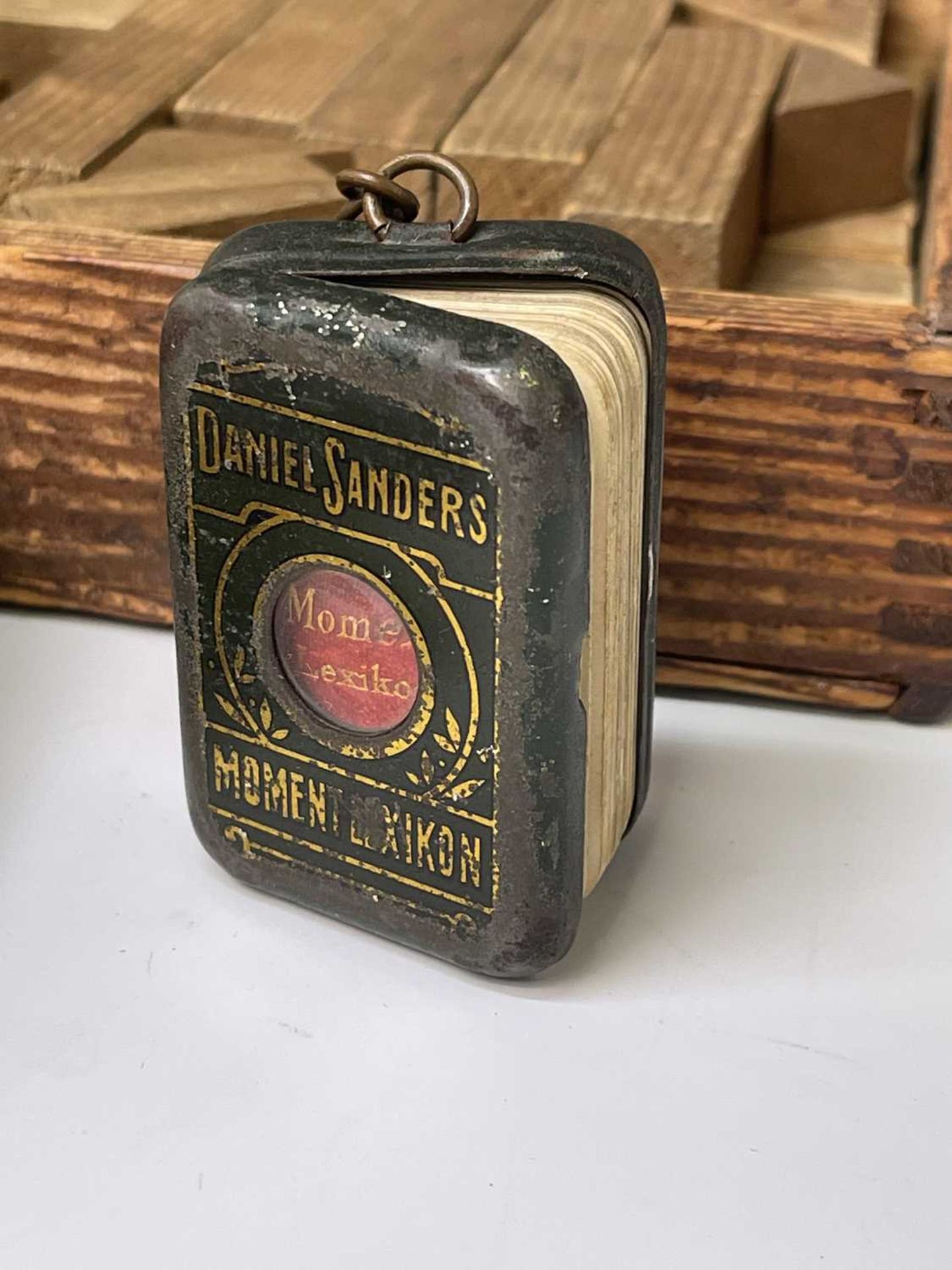 Childs Wooden Building Blocks and Miniature Book. Late 19th century continental building blocks in - Image 5 of 5