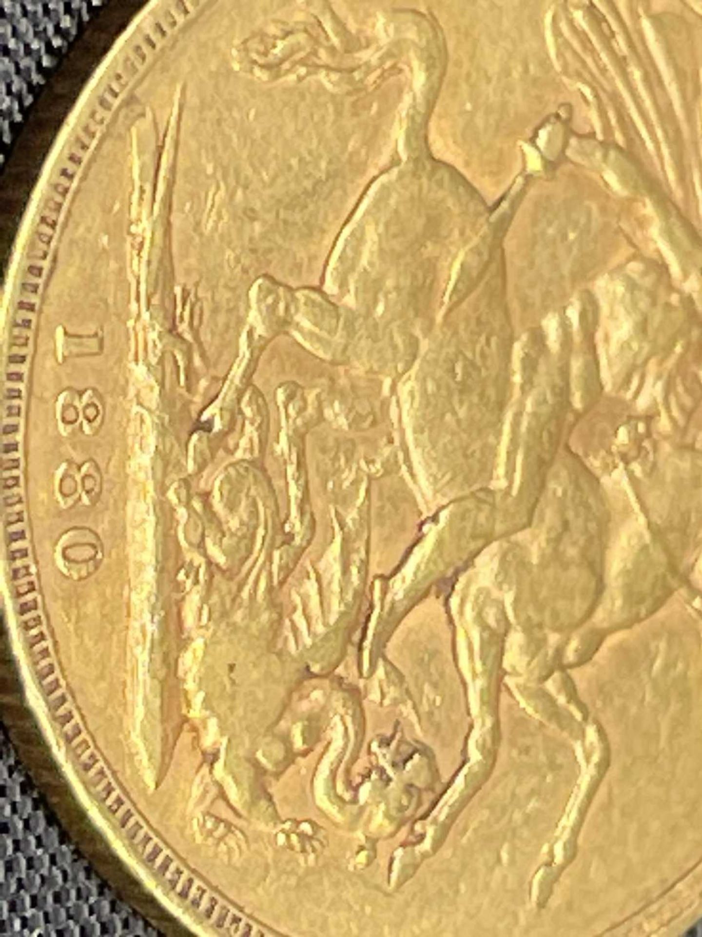 Great Britain Gold Sovereign 1880 George & Dragon Additional Information: Melbourne mint mark is - Image 4 of 4