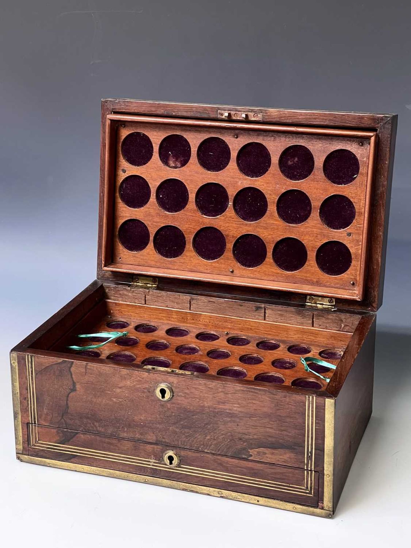 Victorian Brass Bound and Brass inlaid 3 tier wooden Coin Medallion Cabinet. An attractive cabinet - Image 4 of 22