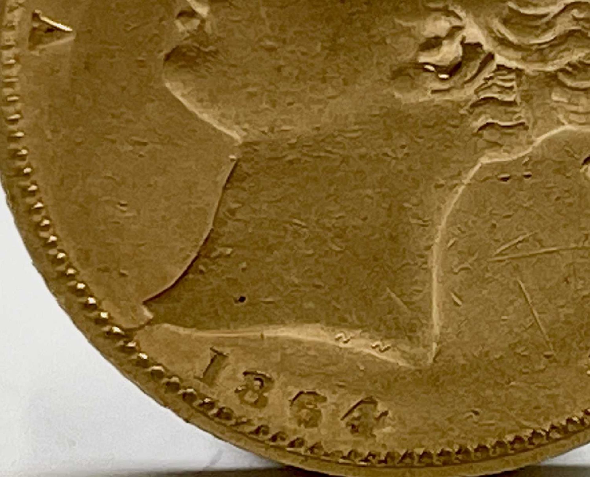 Great Britain Gold Sovereign 1864 Die no.81 Shield Back Condition: please request a condition report - Image 4 of 6