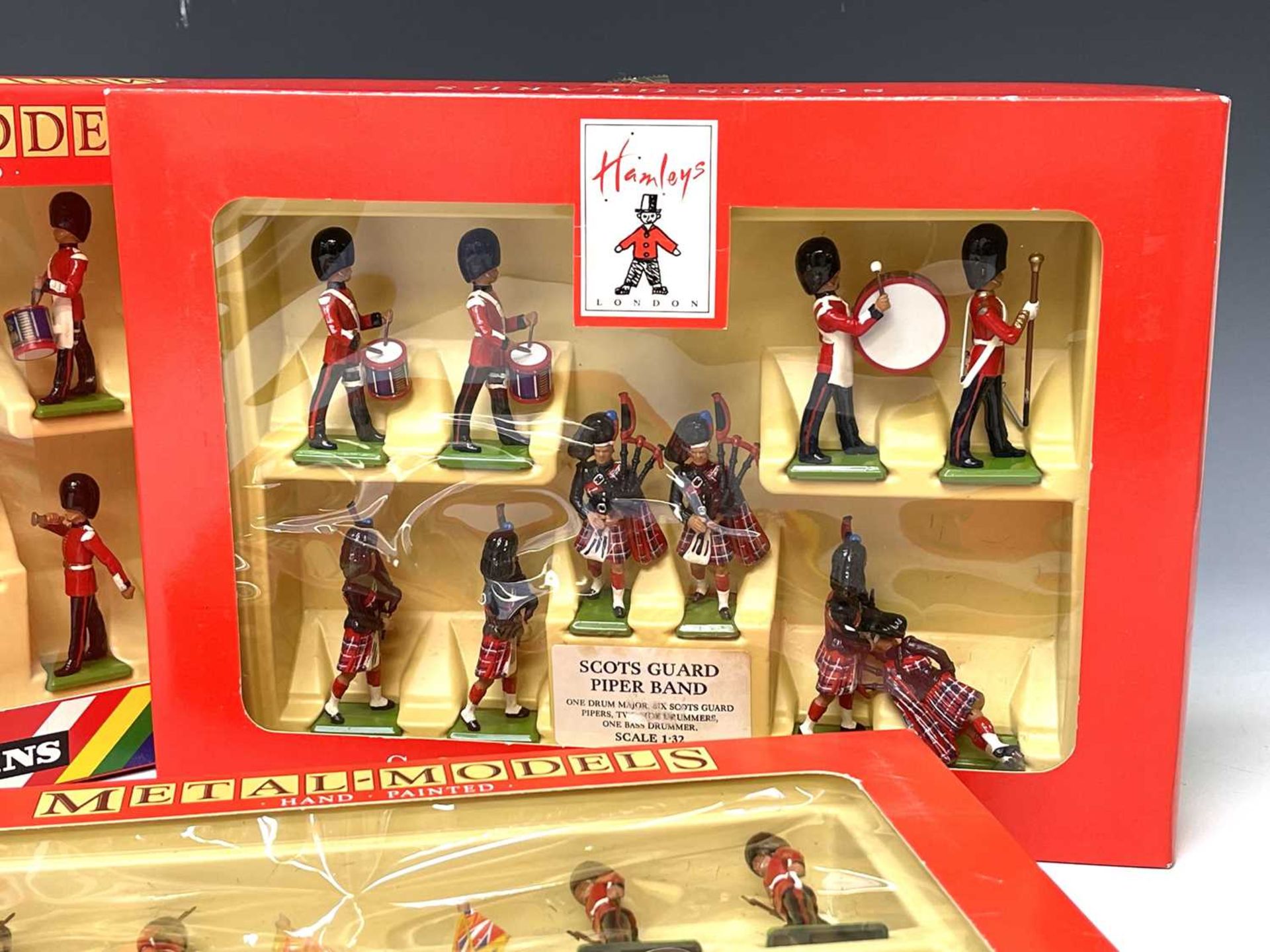 Britains - Scots Guards sets 7206 and 7207 and Hamleys Special Edition - all boxed. 30 figures in - Image 5 of 5