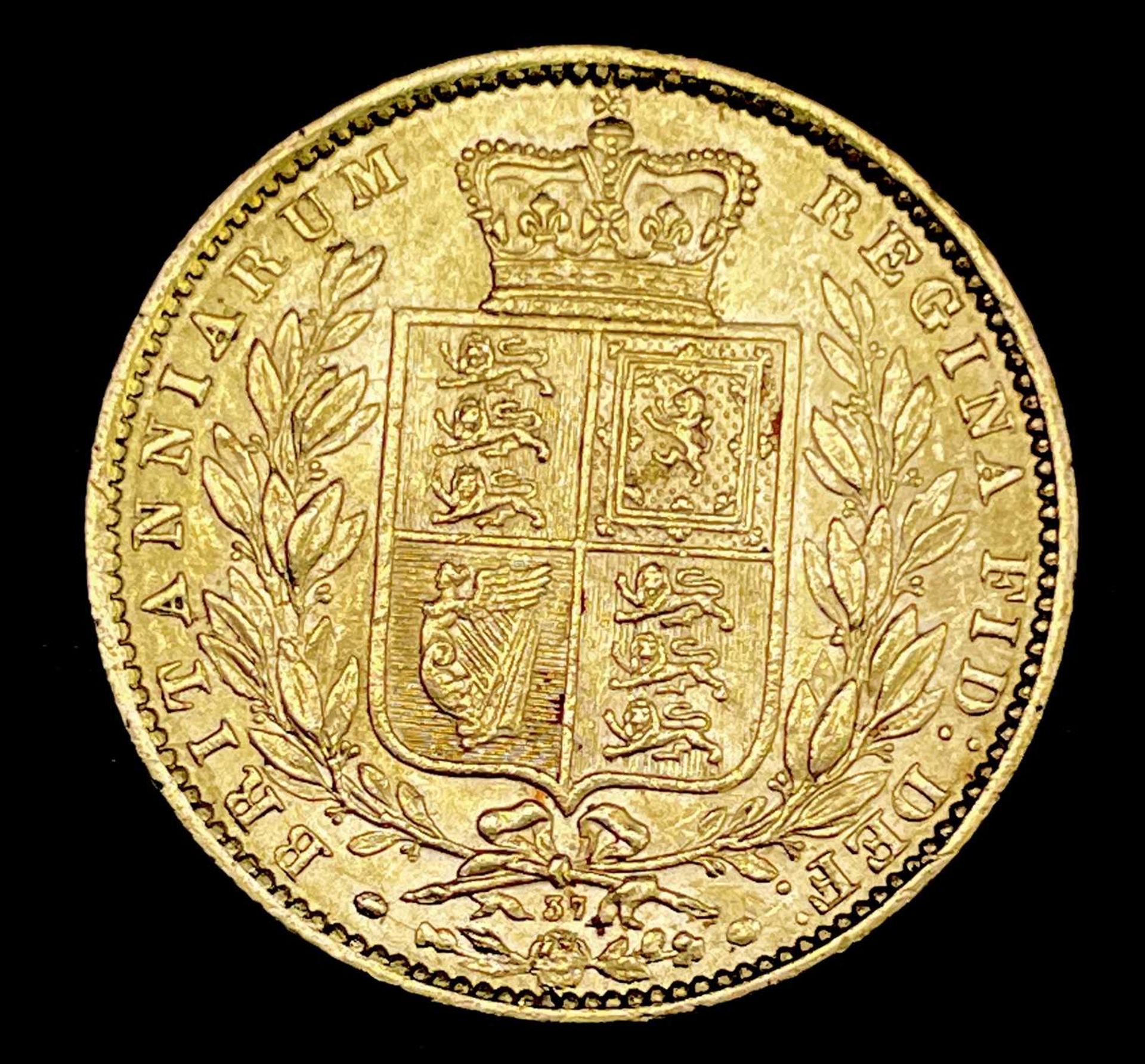 Great Britain Gold Sovereign 1868 Die no.37 Shield Back low mintage. Condition: please request a - Image 5 of 6