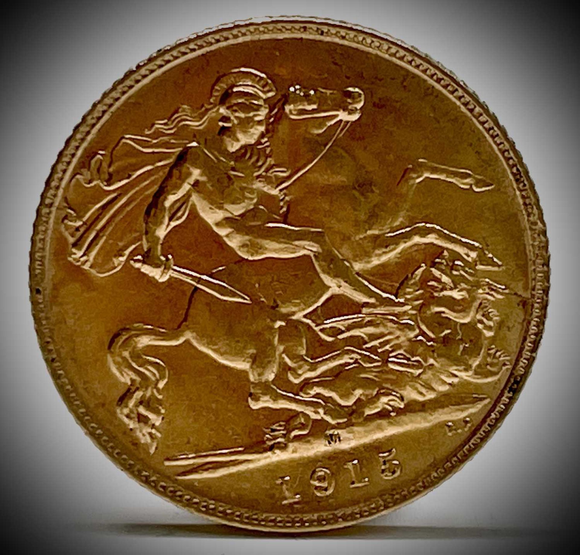 Great Britain Gold Half Sovereign 1915 King George V A.UNC Condition: please request a condition