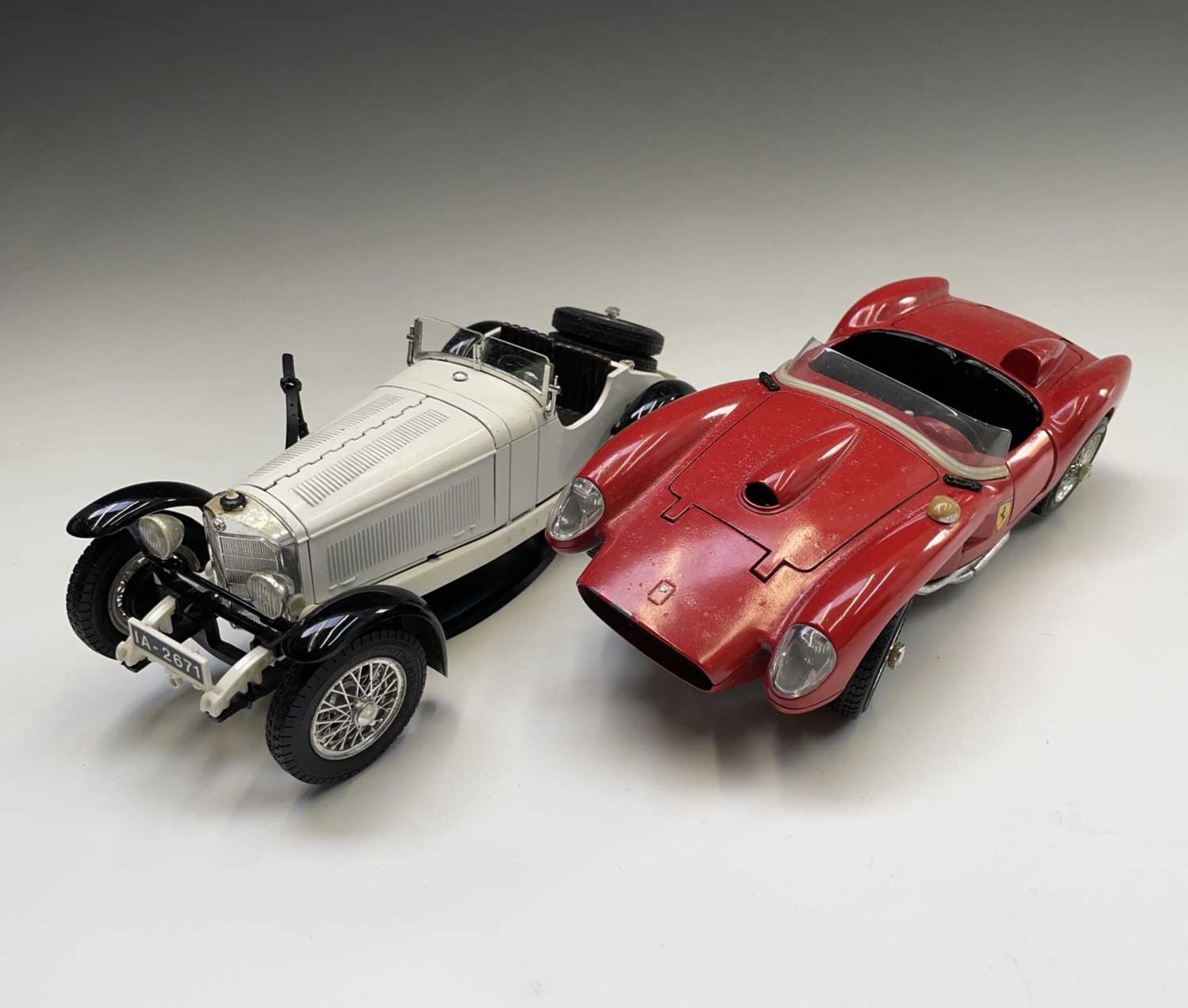 Burago 1/18 Scale Die Cast Cars (x4) etc. Comprising: Jaguar SS100, Ferrari Testarossa, Mercedes - Image 8 of 8