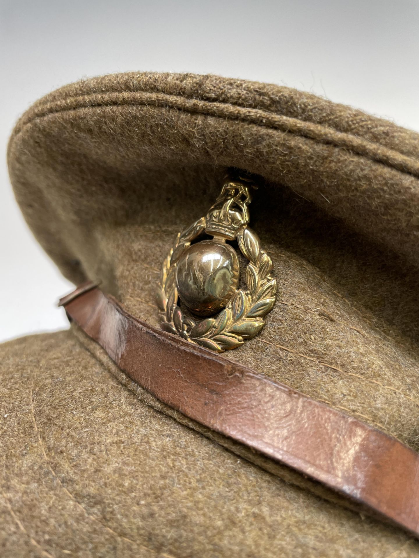Royal Marines / other Helmets, Hats, etc. Comprising an excellent quality Royal Marines Pith - Image 9 of 13