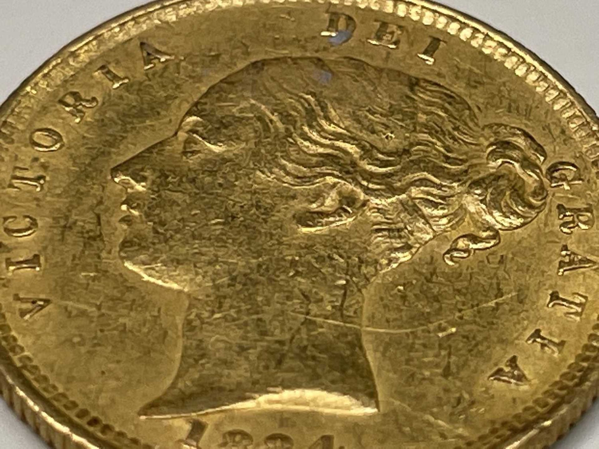 Great Britain Gold Half Sovereign 1884 Queen Victoria Shield young head Condition: please request - Image 7 of 7