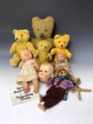 Teddy Bears (x4), Dolls/Puppets. A box containing 4 Teddy Bears. Heights: 20", 15", 12" and 9".