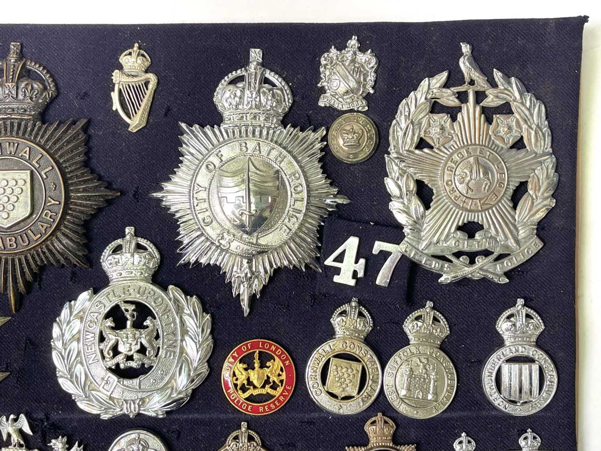 British Police Force Badges. A display card of badges, buttons and collar dogs including helmet - Image 3 of 5