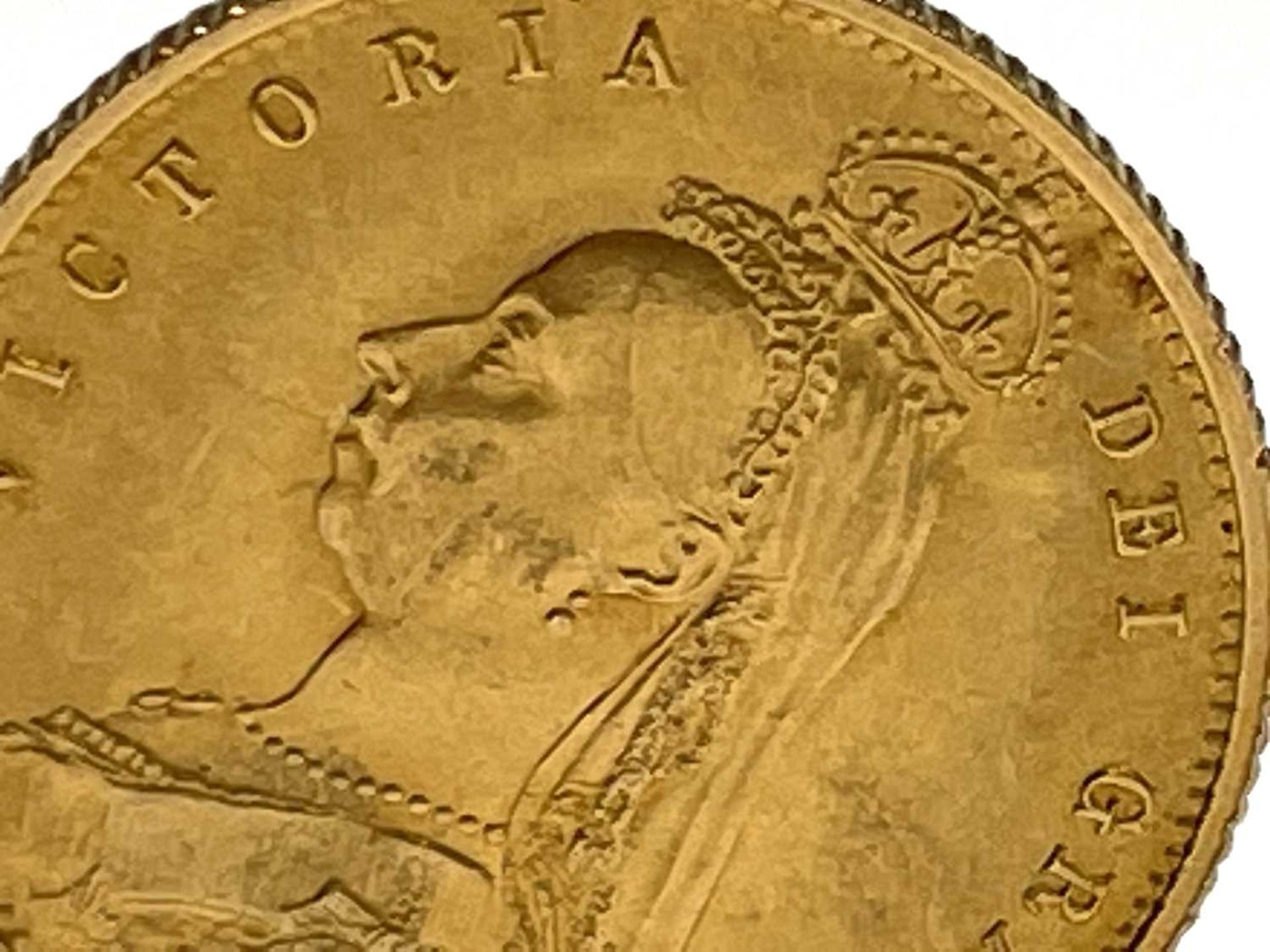 Great Britain Gold Half Sovereign 1887 Queen Victoria Shield Jubilee head UNC Condition: please - Image 5 of 6