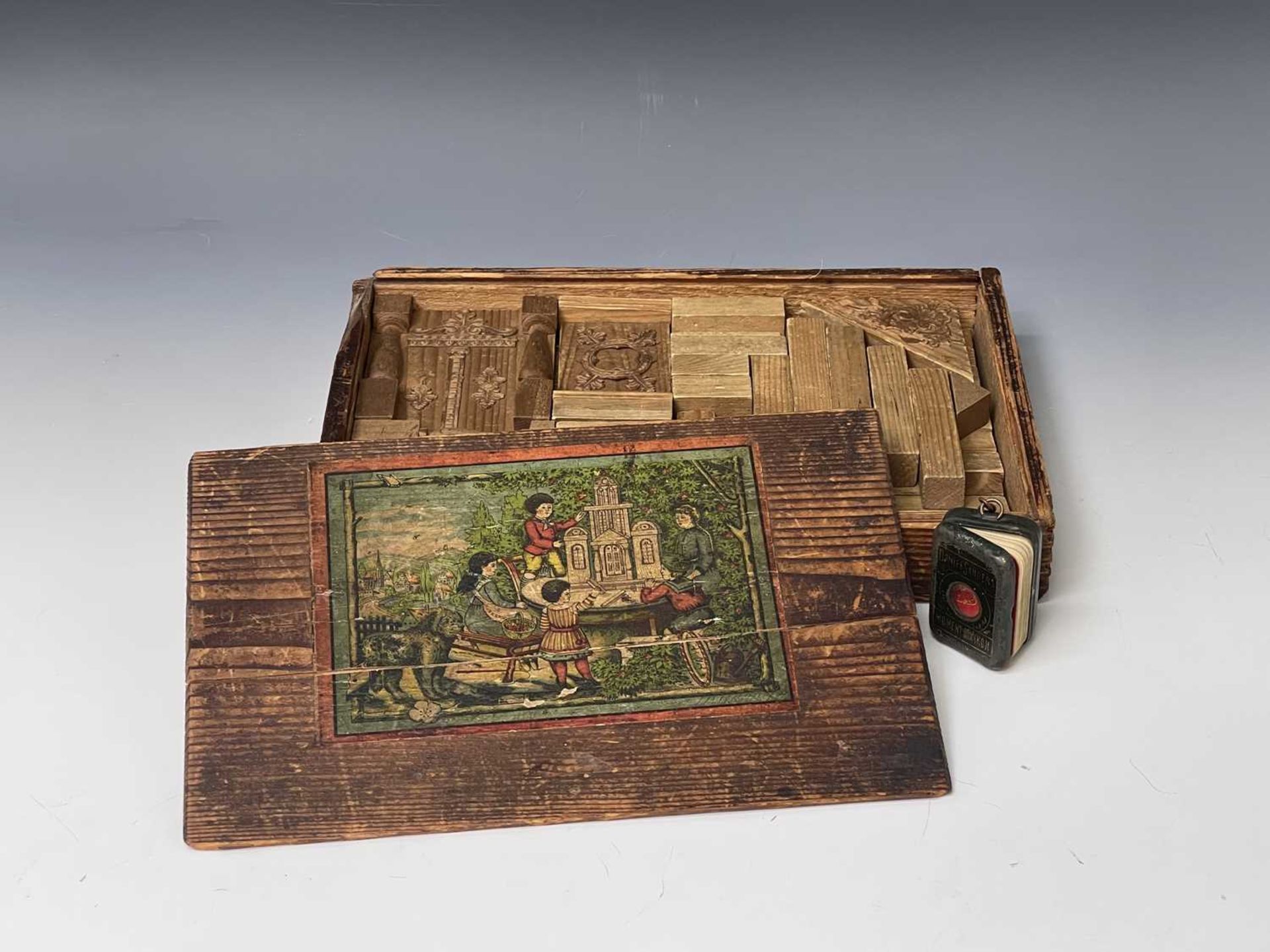 Childs Wooden Building Blocks and Miniature Book. Late 19th century continental building blocks in - Image 4 of 5