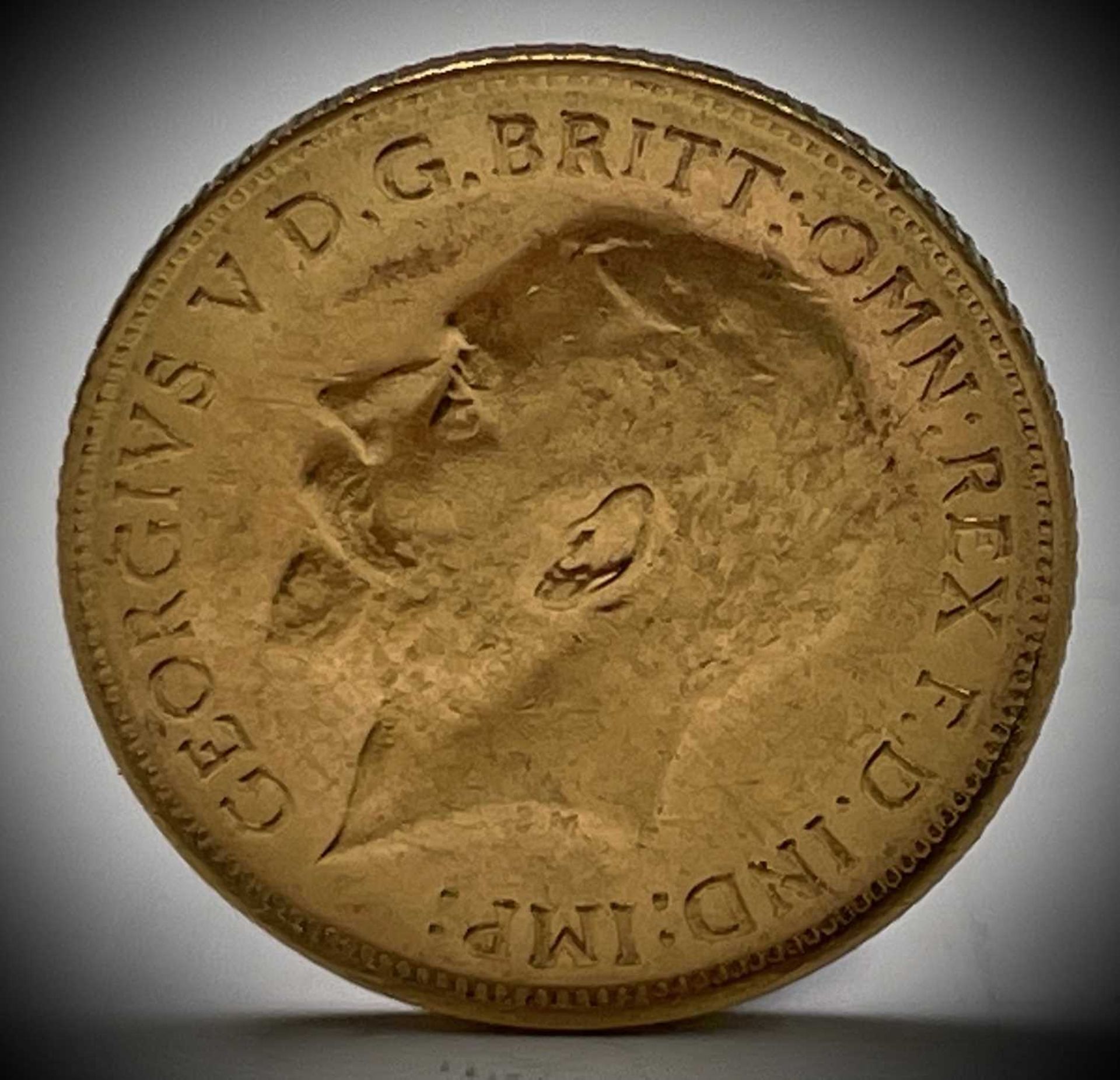 Great Britain Gold Half Sovereign 1915 King George V A.UNC Condition: please request a condition - Image 4 of 5