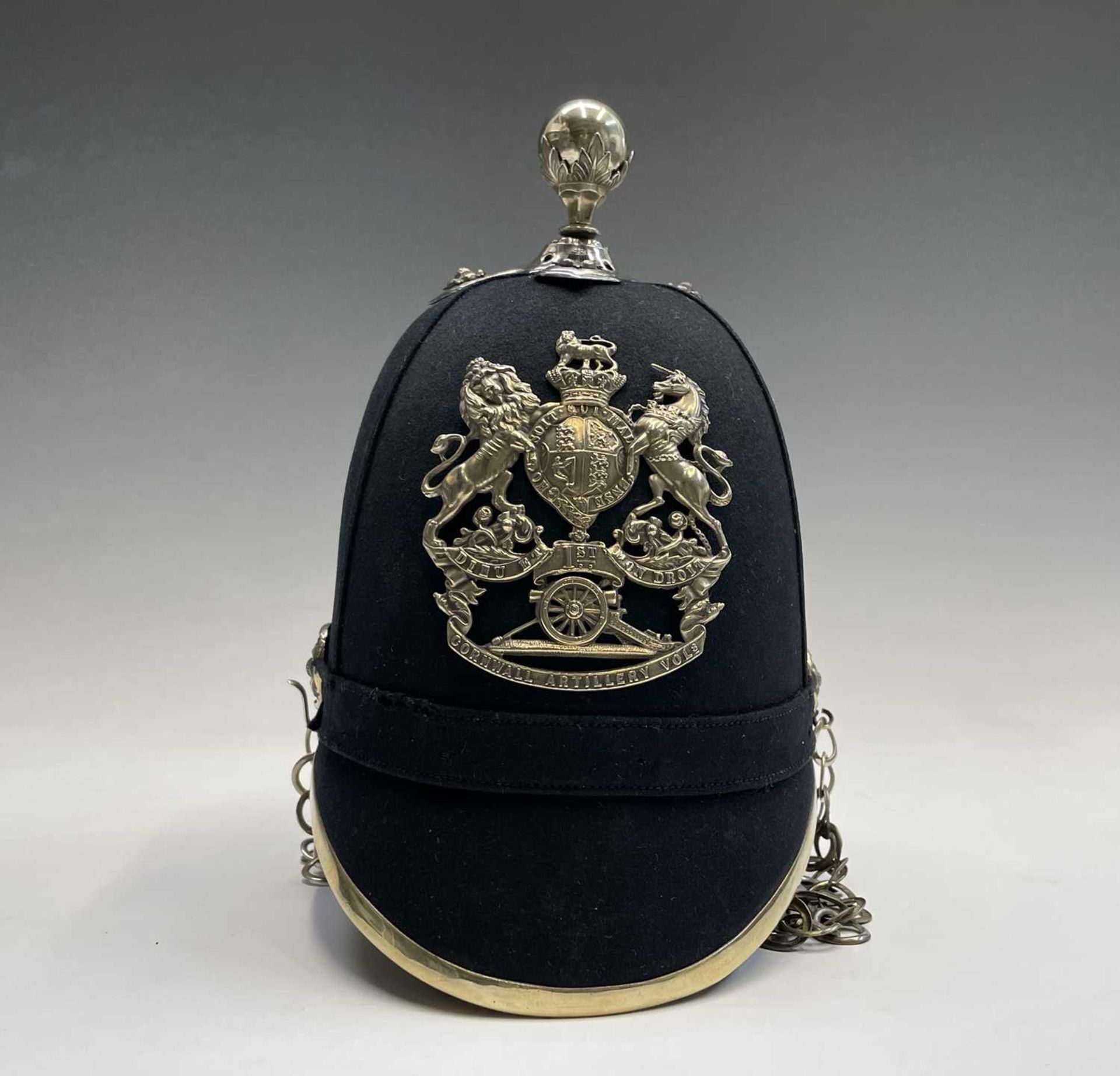 Cornwall Regiments: First Cornwall Artillery Volunteers. A helmet displaying the above badge with - Image 2 of 9