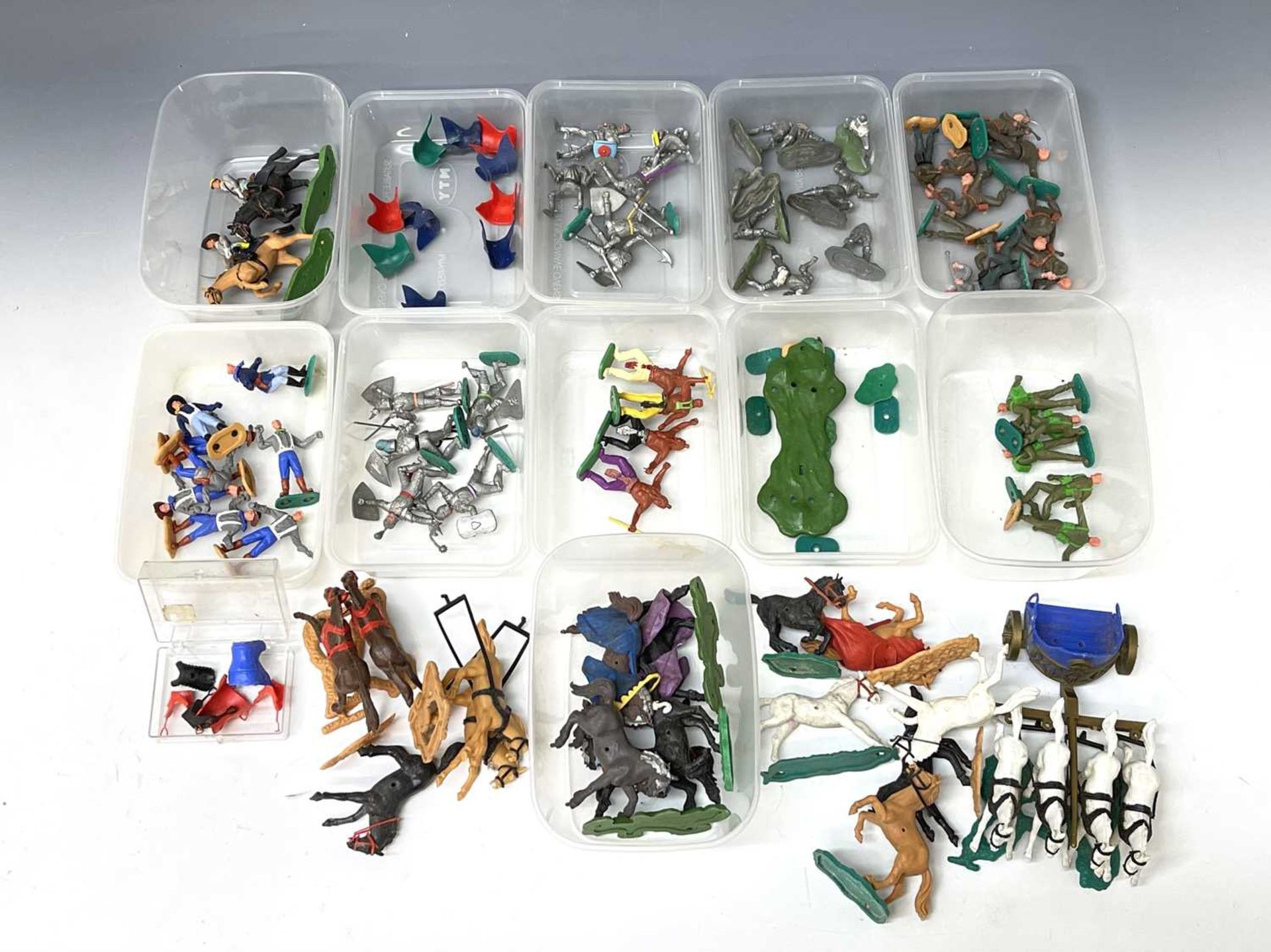 1960s-1970s Plastic swap-it type figures by Britains and Timpo. Large lot sorted into containers. - Image 7 of 7