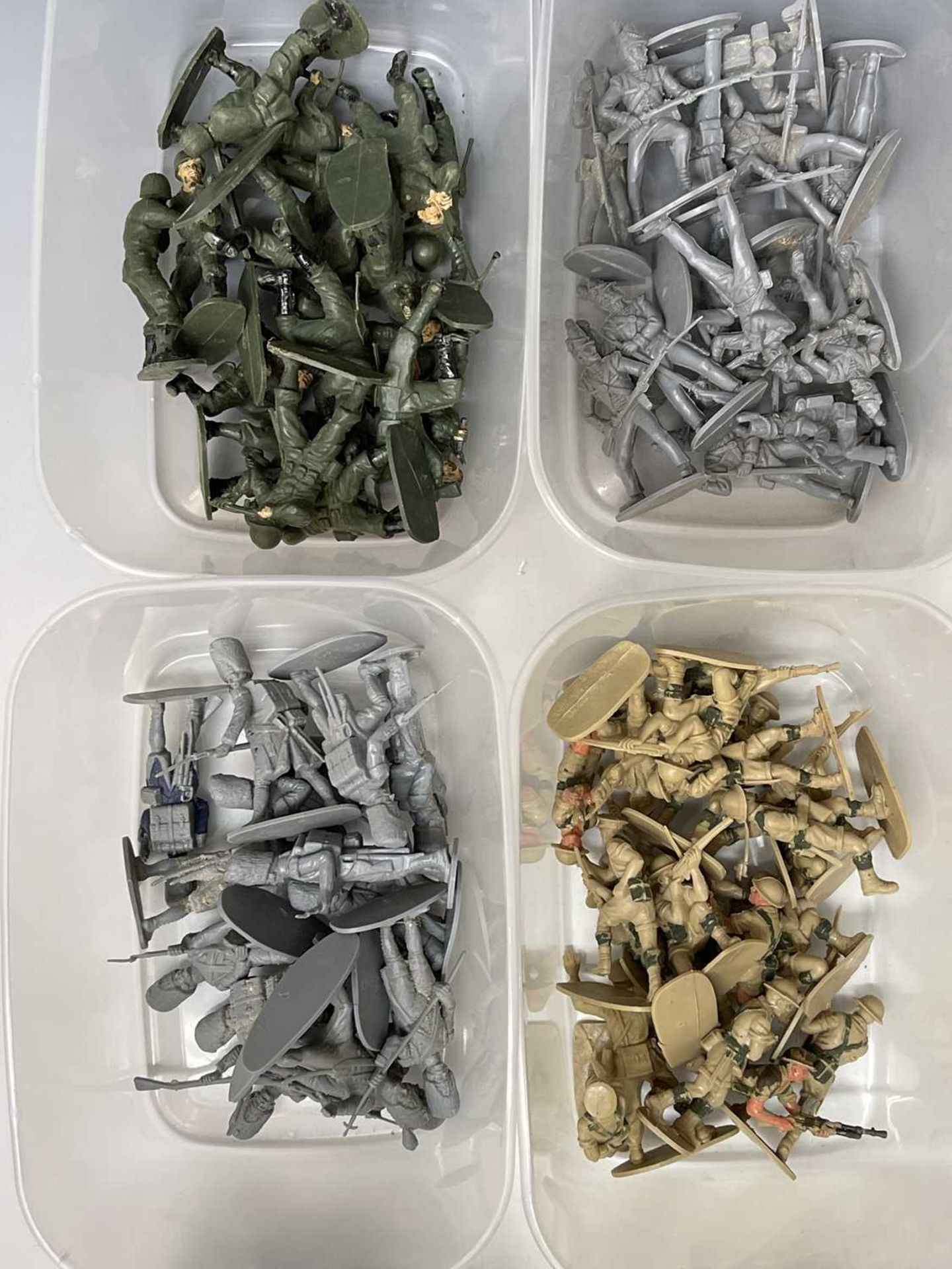 1960s-1980s Plastic Soldiers. Large quantity of mostly Airfix figures sorted into containers - WWII, - Image 3 of 12