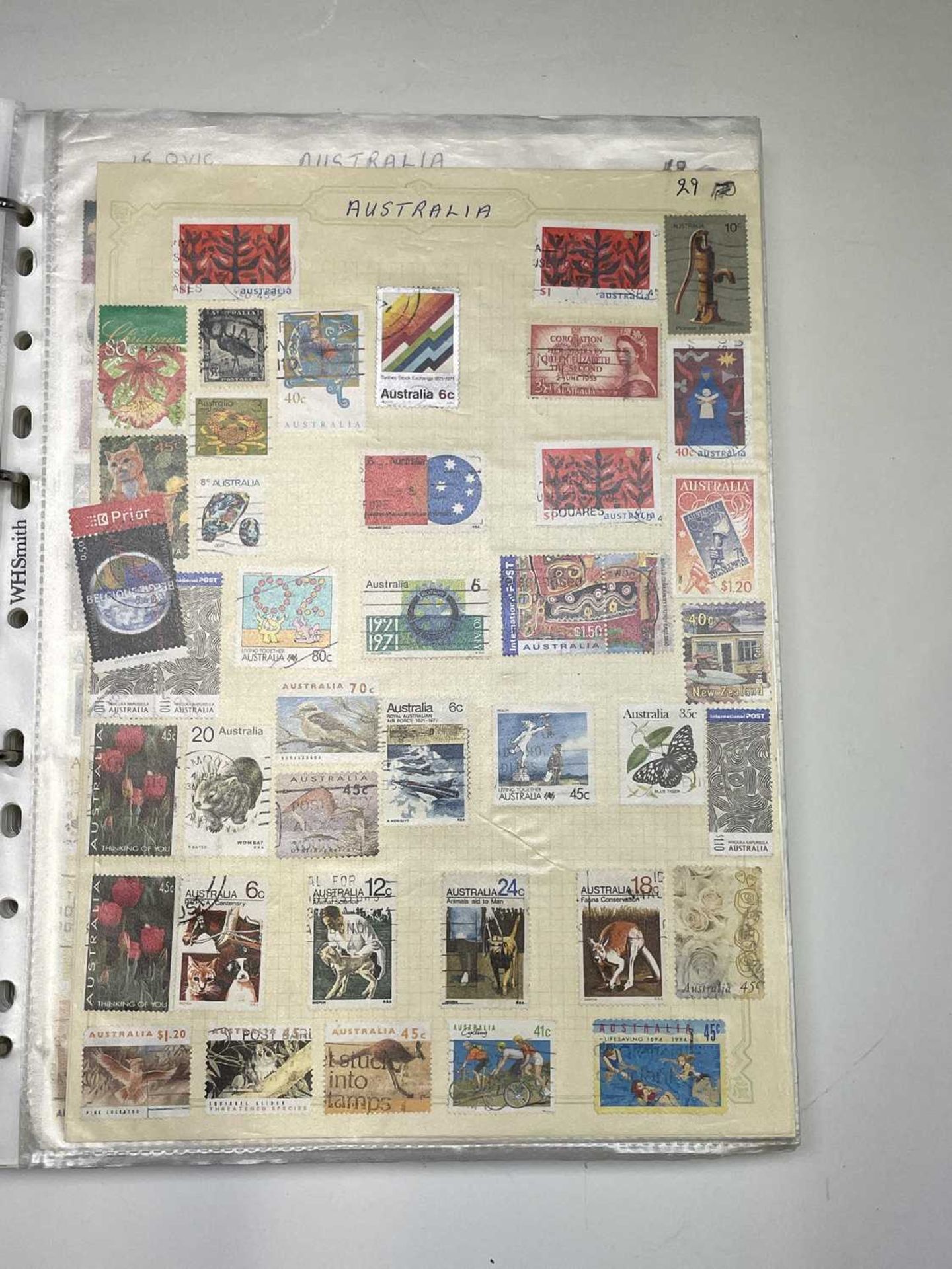 World Collection A to Z in 15 volumes. A little muddled but nevertheless a huge quantity of stamps - Image 9 of 15