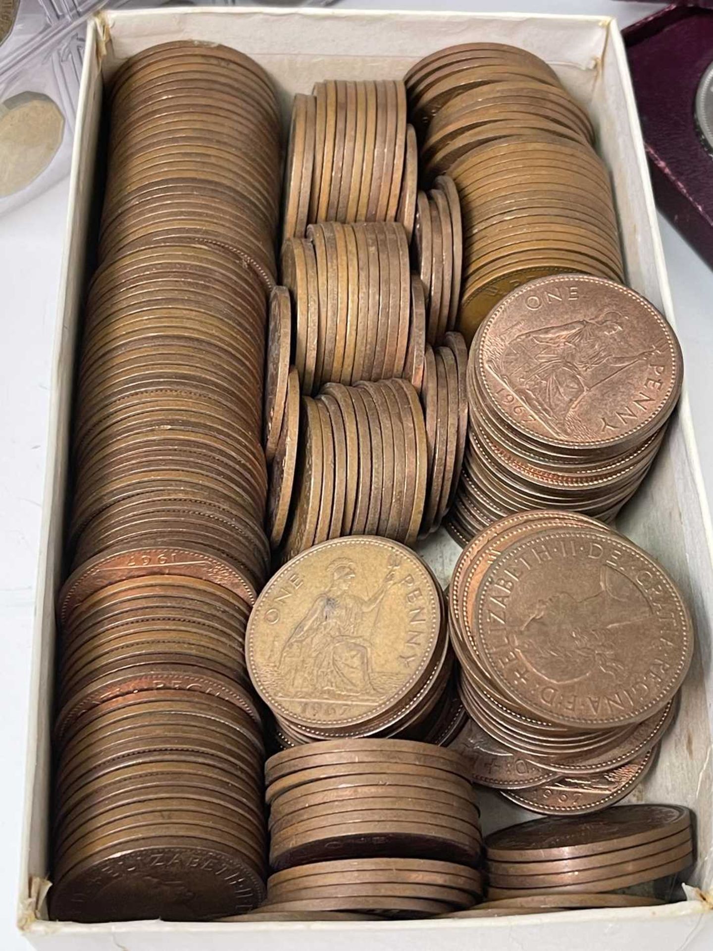 Great Britain, etc coins Lot comprises 4 x £2 brass and 2 x £5 decimal coins, a 1951 boxed - Image 3 of 7