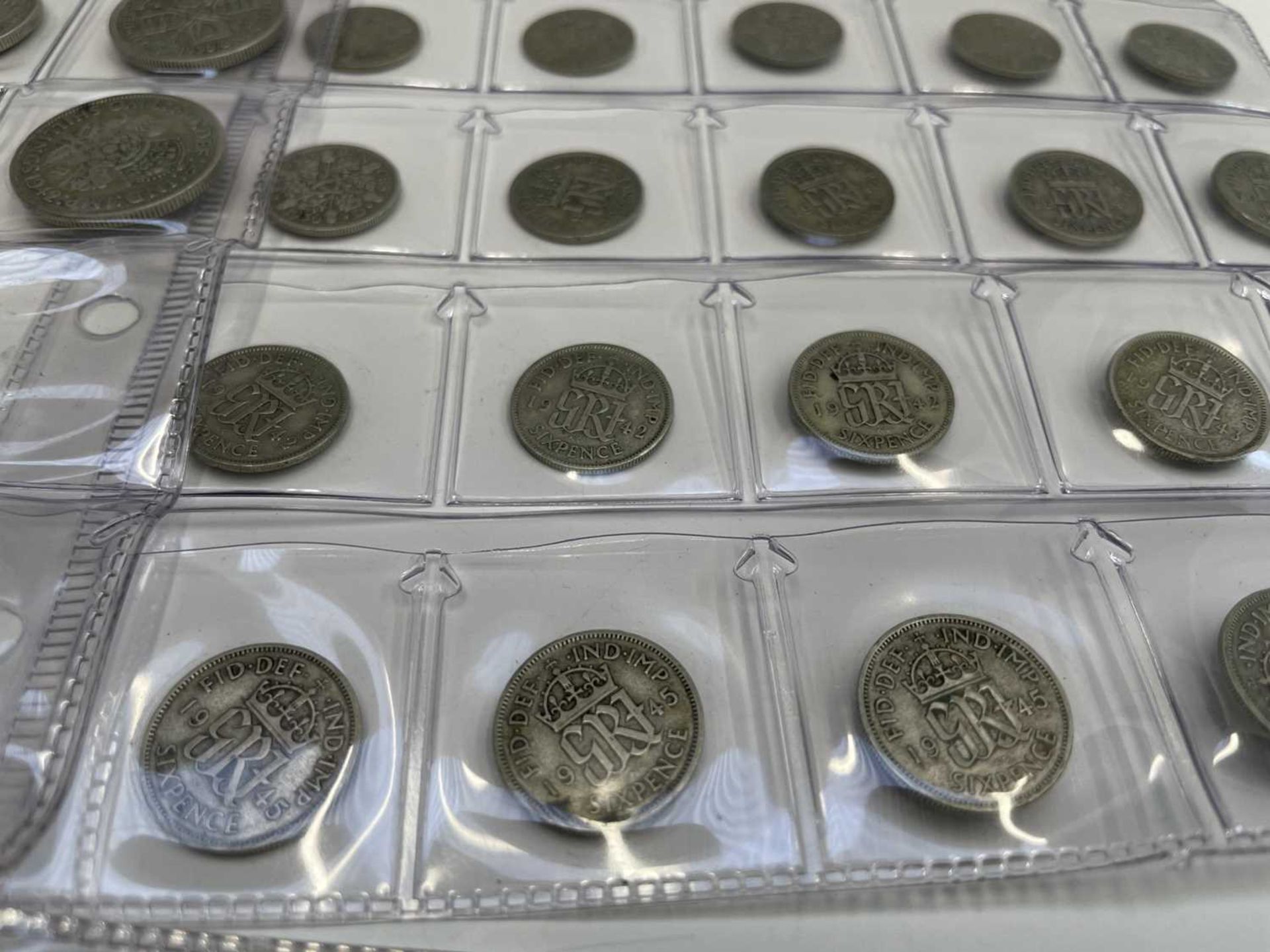 Great Britain pre 1947/pre 1920 silver coins Lot comprises: 2/6d (x2), 2/- (x12), 1/- (x33), 6d ( - Image 4 of 8