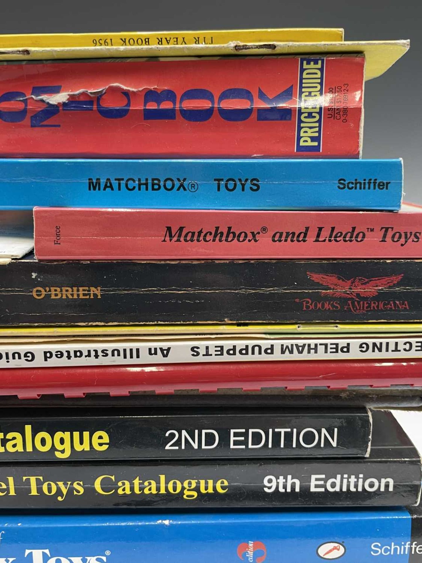 Toy Reference Books. Including - Collecting Pelham Puppets, Scalextric, Matchbox Toys, Along - Image 5 of 8