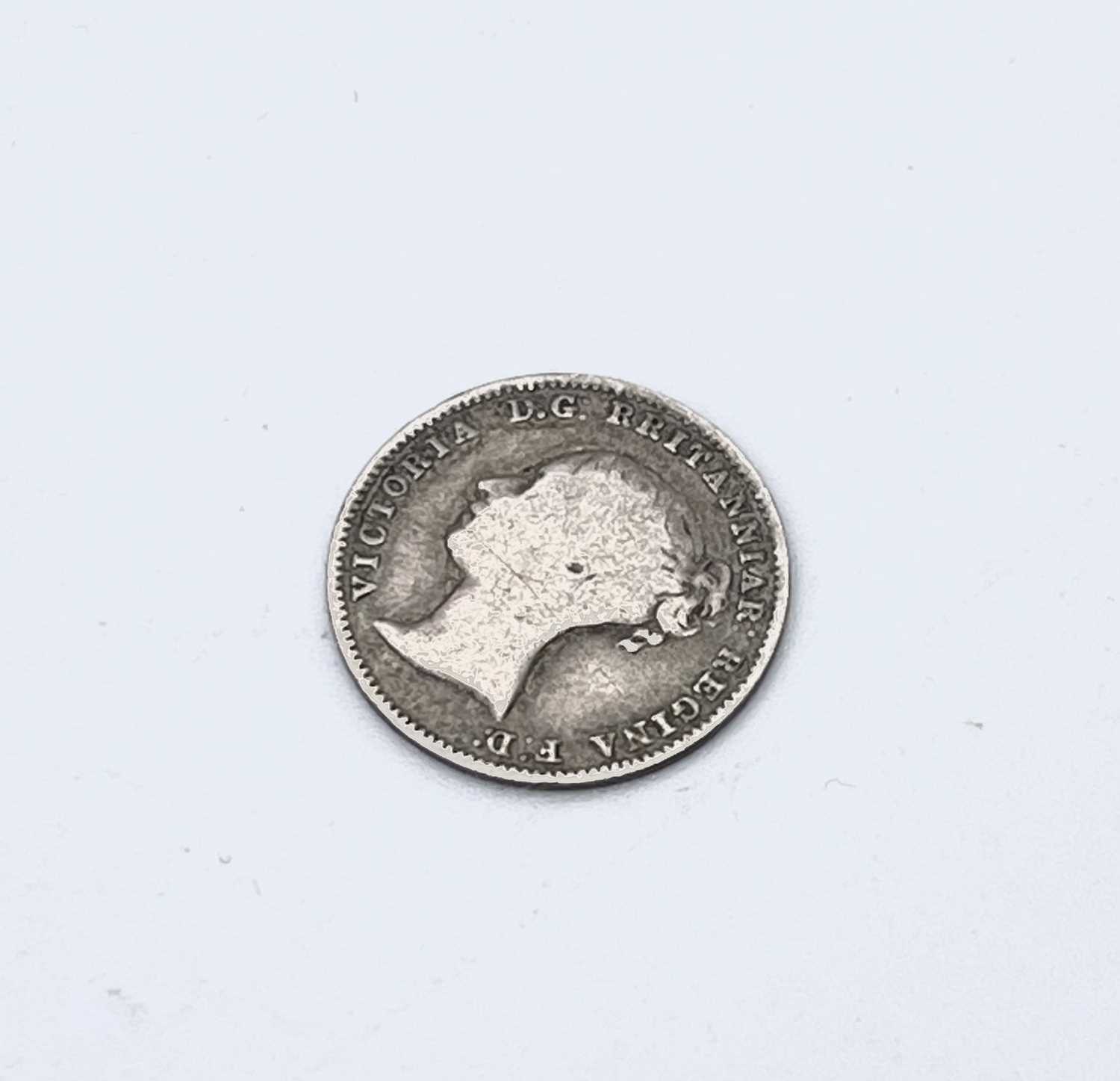 Silver Threepence 1868 Error Coin. The 1868 "RRITANNIAR" error coin - catalogued in current coin - Image 2 of 4